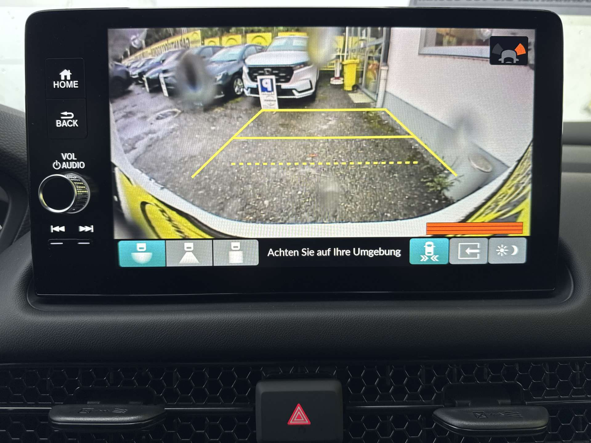 listing desktop thumbnail image 10