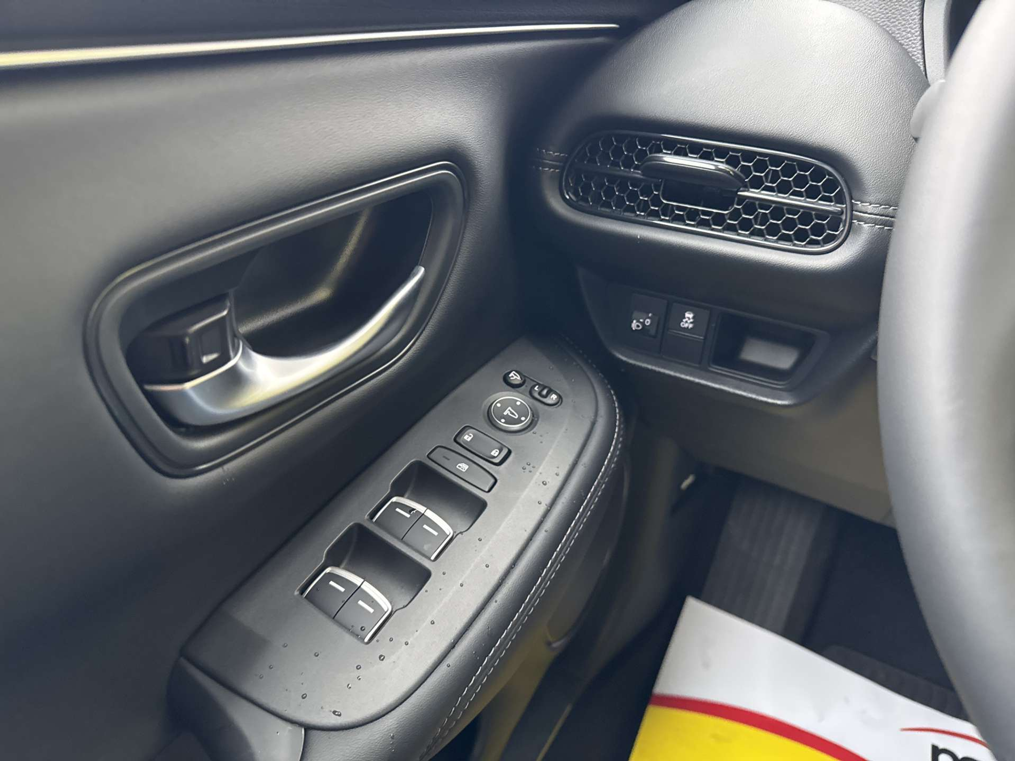 listing desktop thumbnail image 15