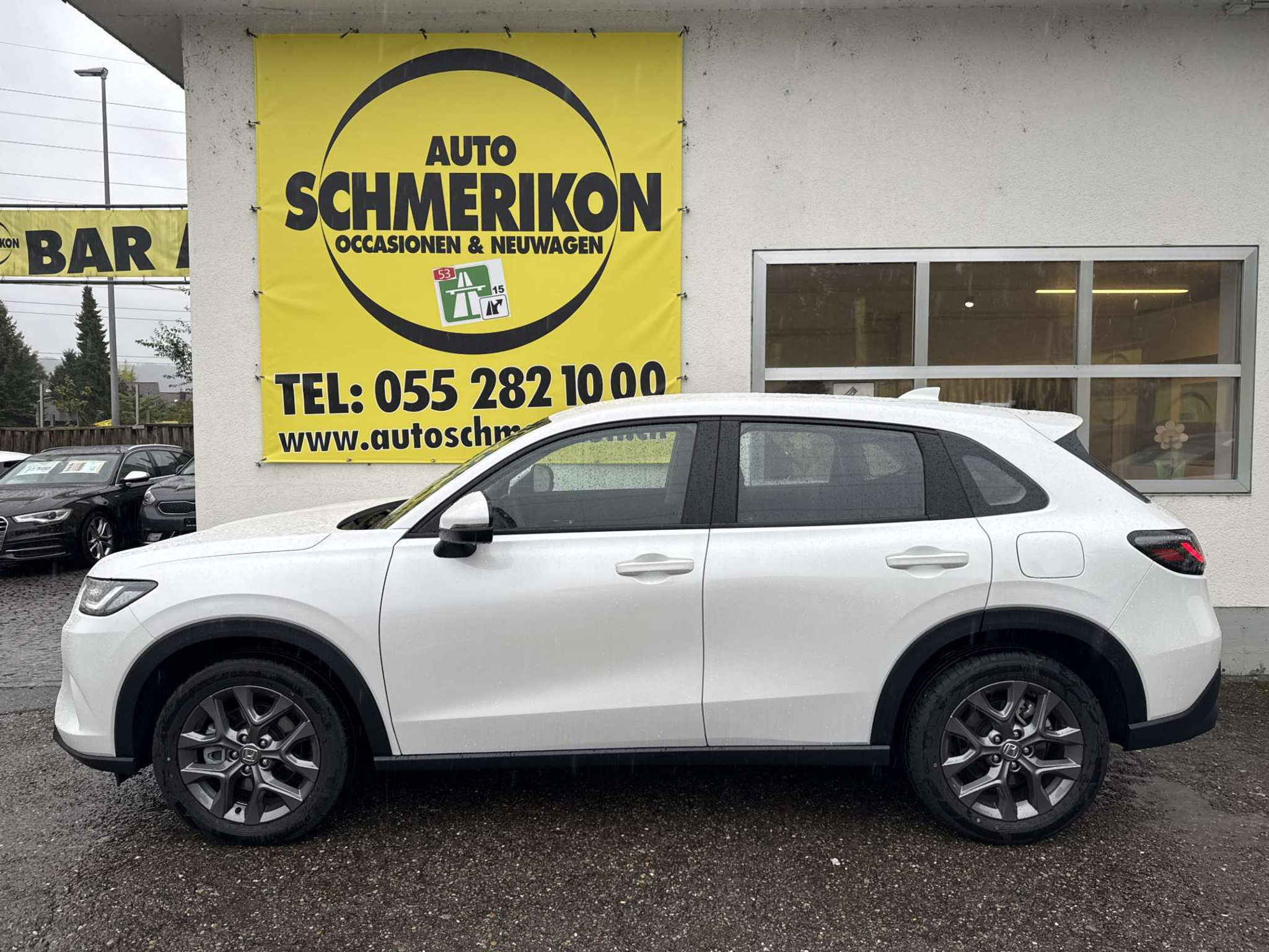 listing desktop thumbnail image 4