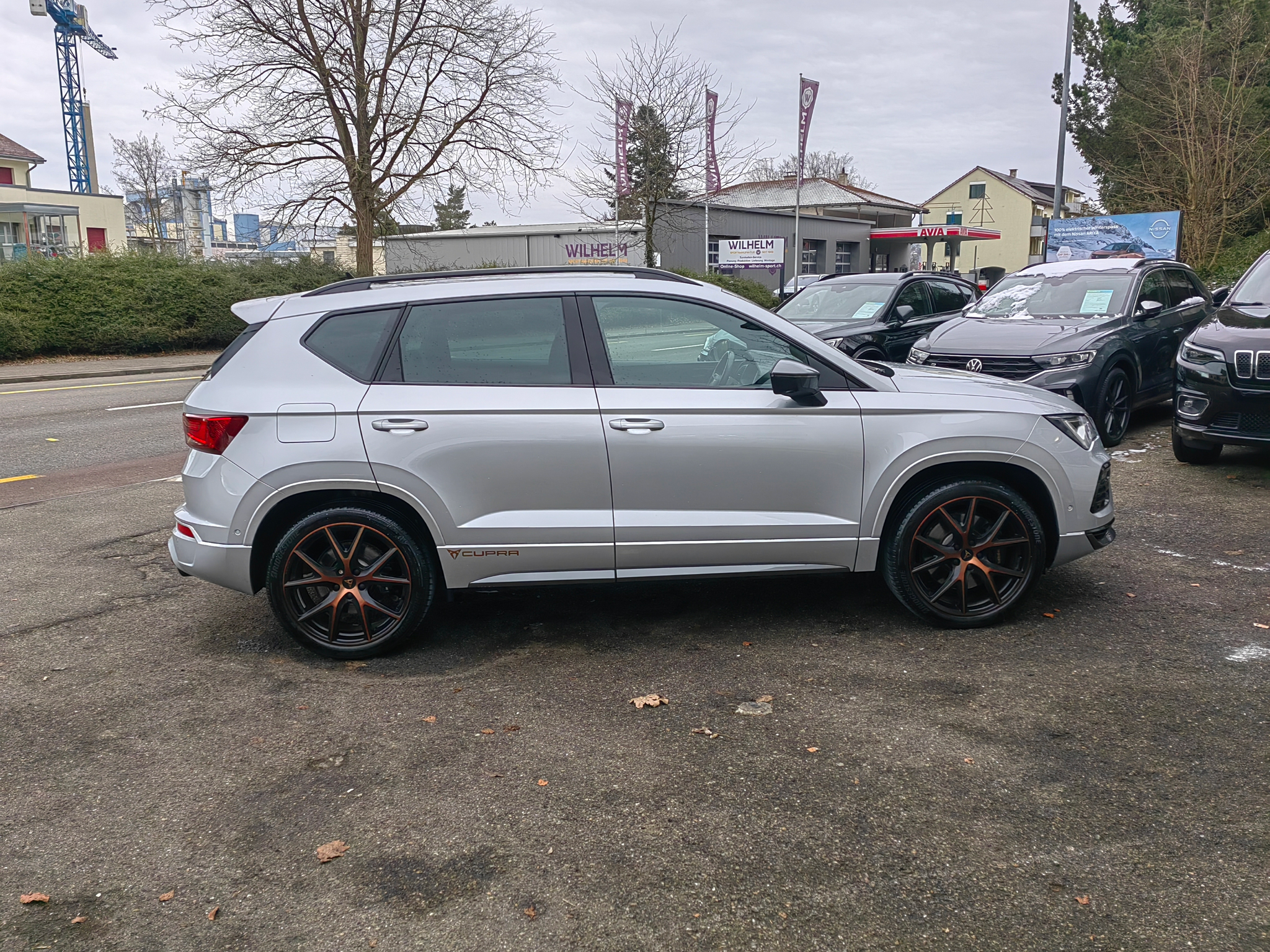 listing desktop thumbnail image 4