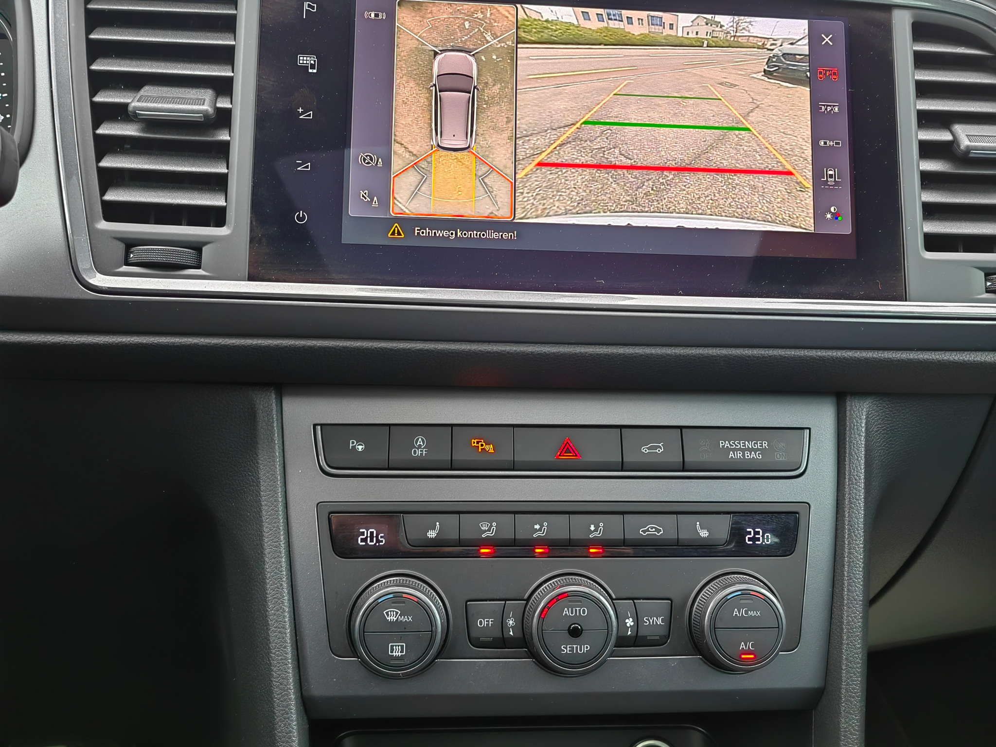 listing desktop thumbnail image 15