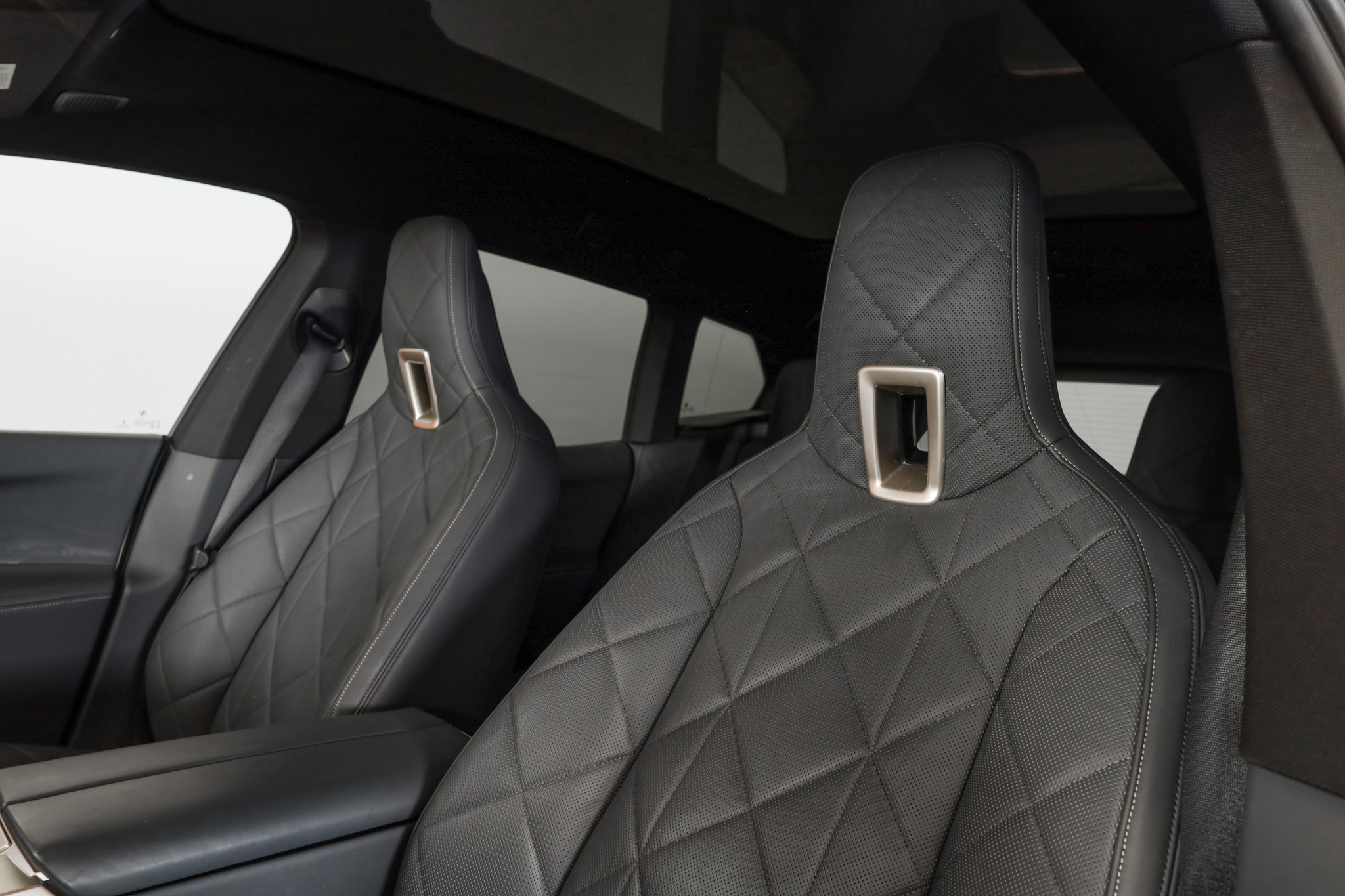 listing desktop thumbnail image 8