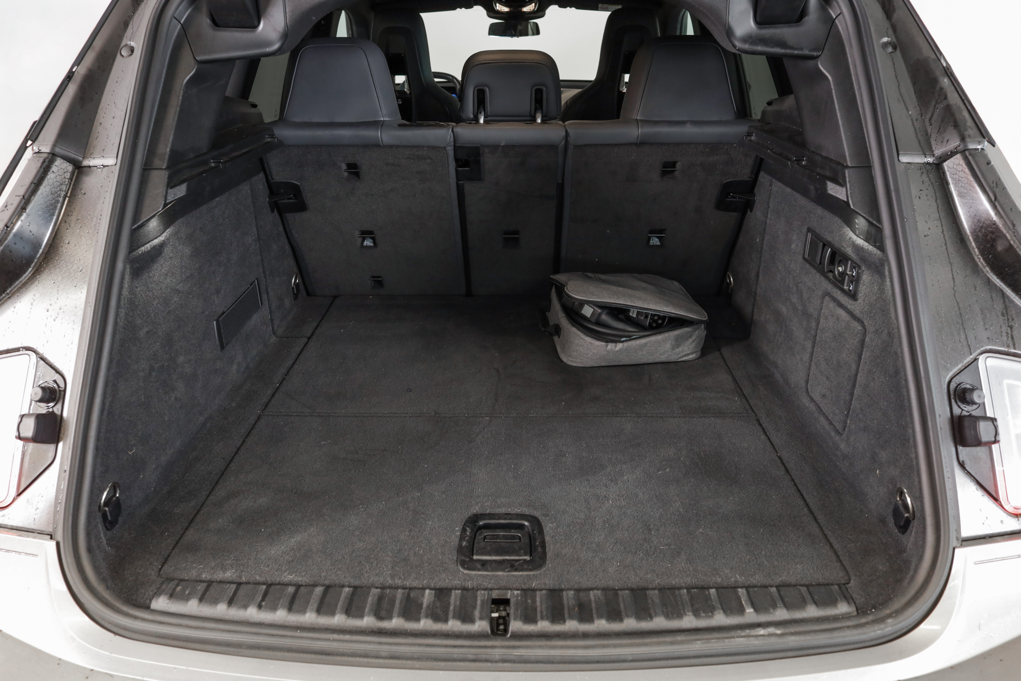 listing desktop thumbnail image 13