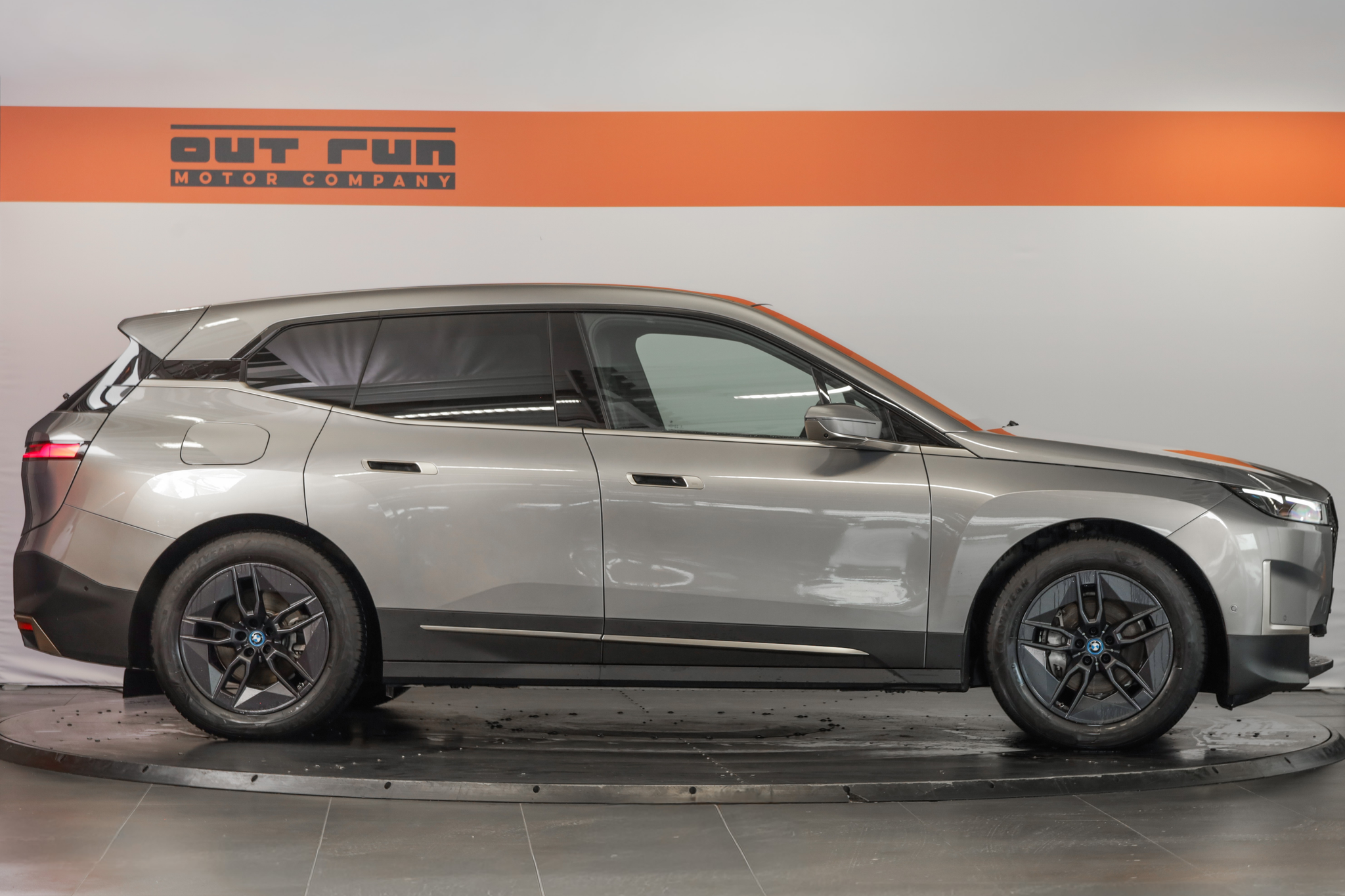 listing desktop thumbnail image 6