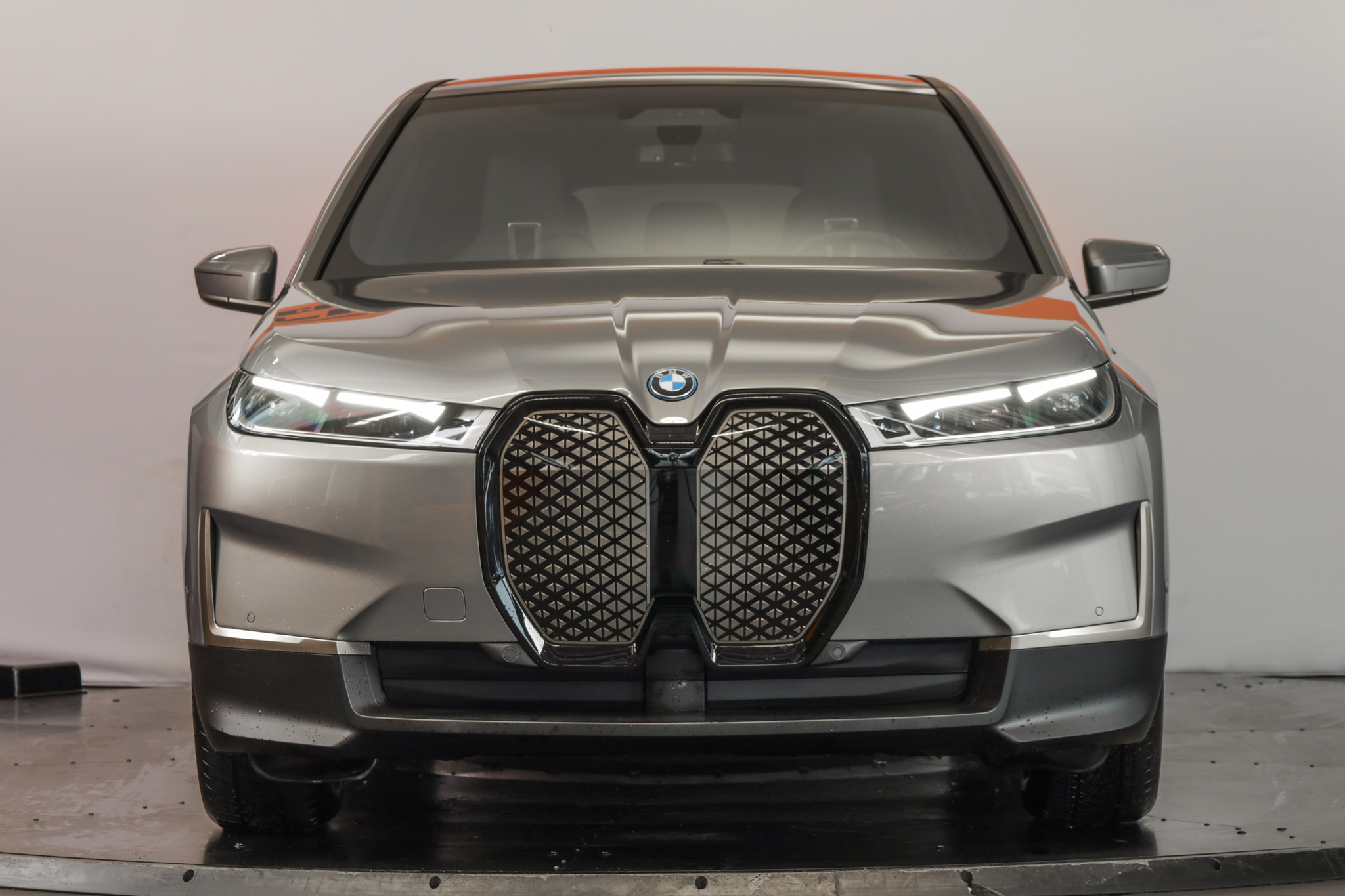 listing desktop thumbnail image 1