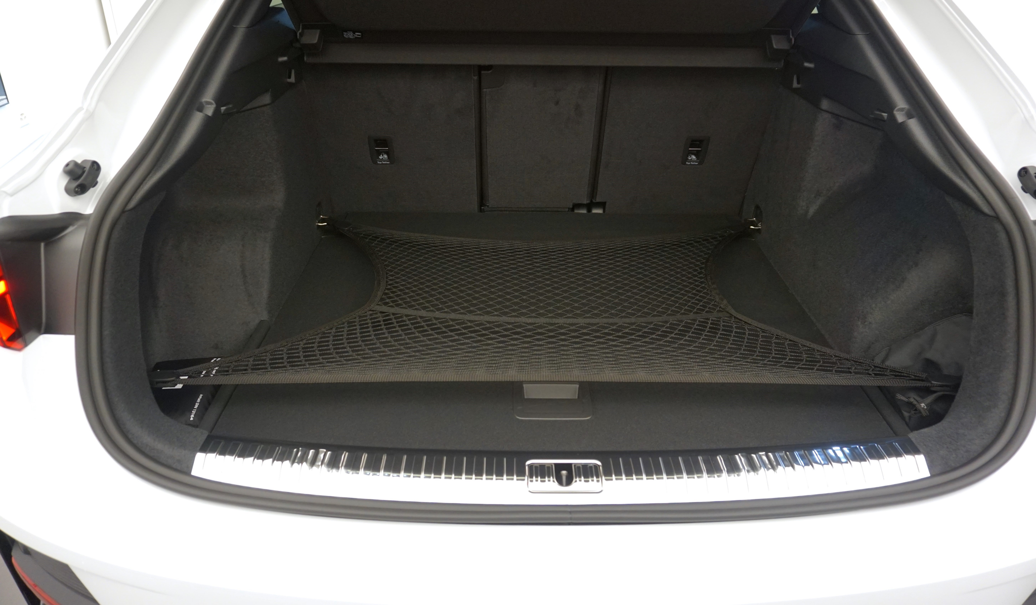 listing desktop thumbnail image 24