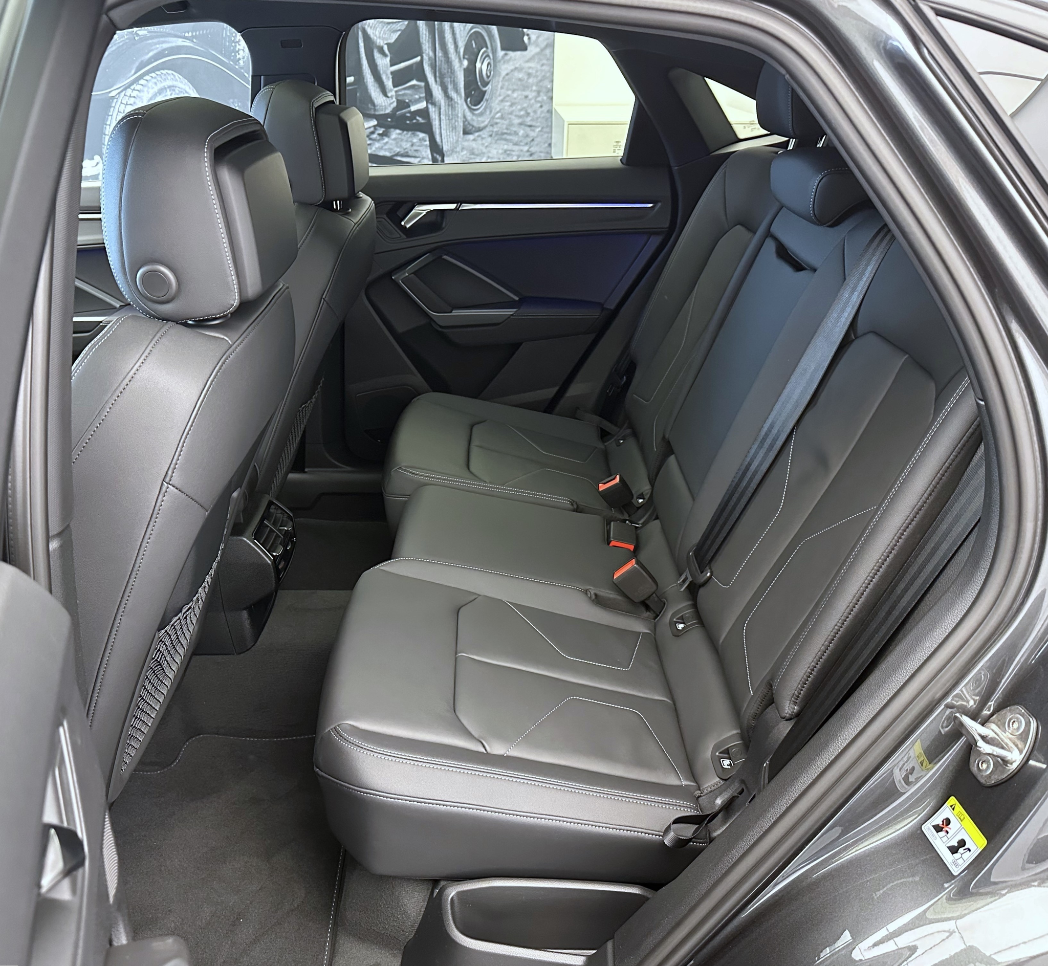 listing desktop thumbnail image 22