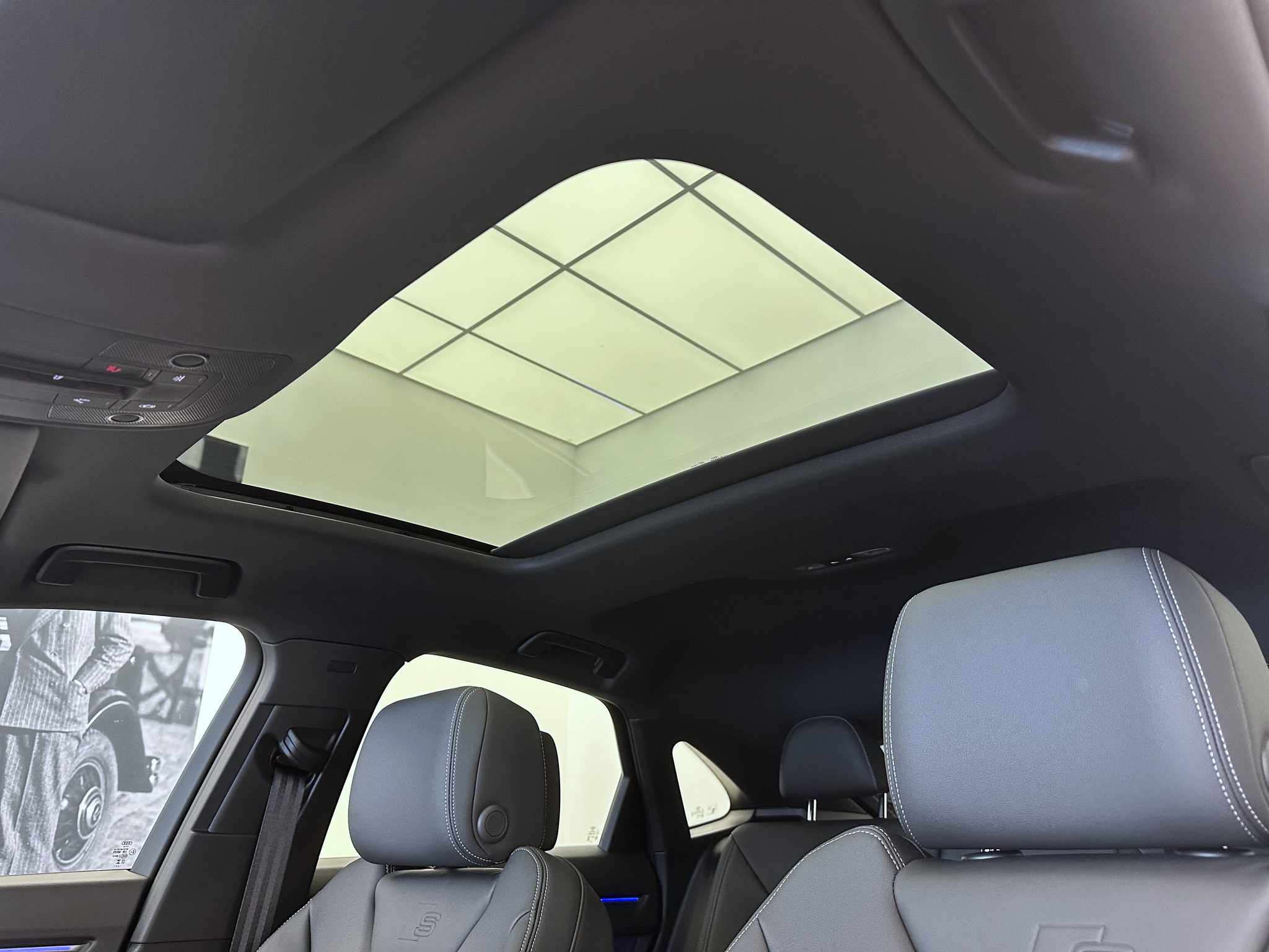 listing desktop thumbnail image 21