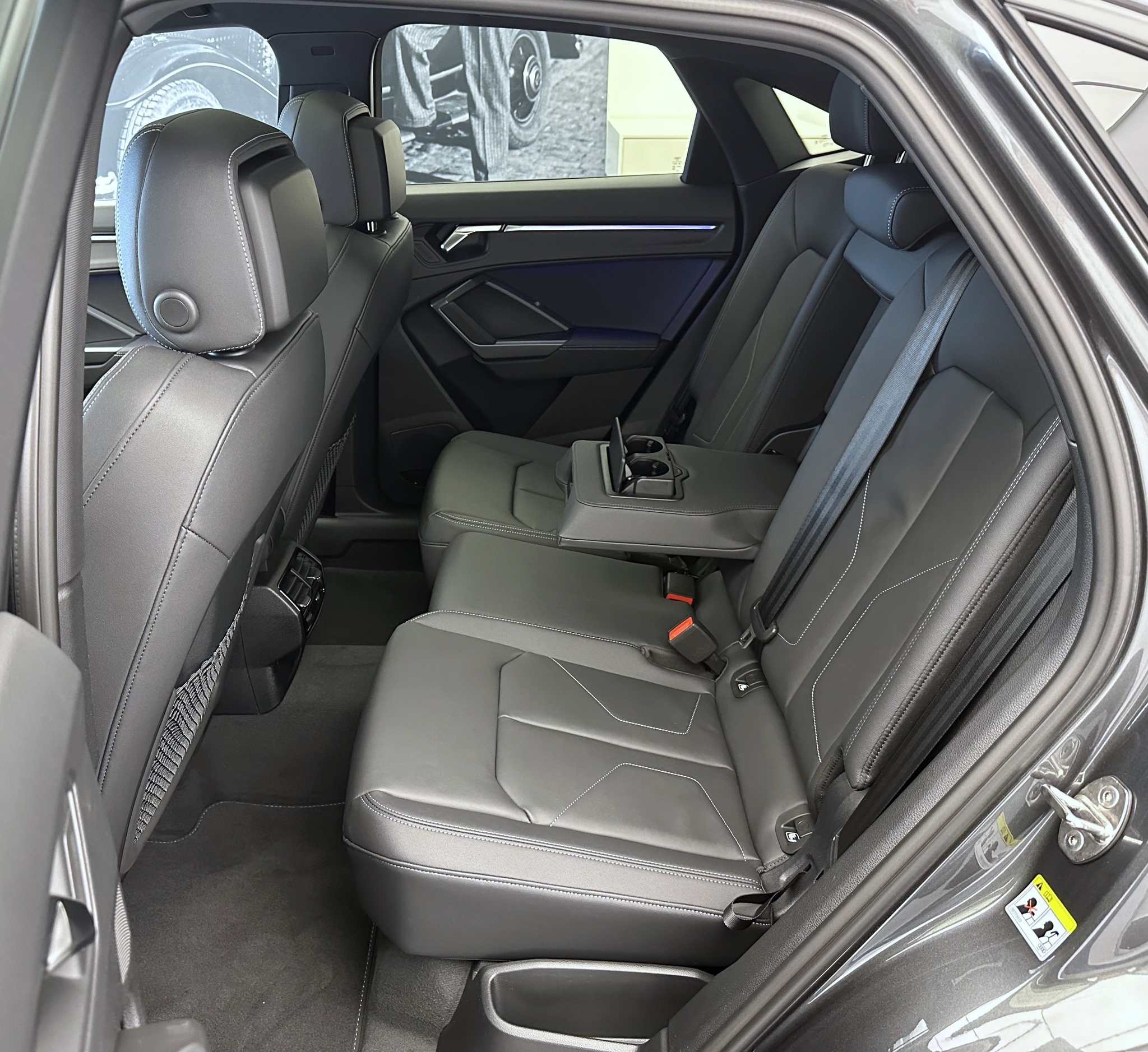 listing desktop thumbnail image 23