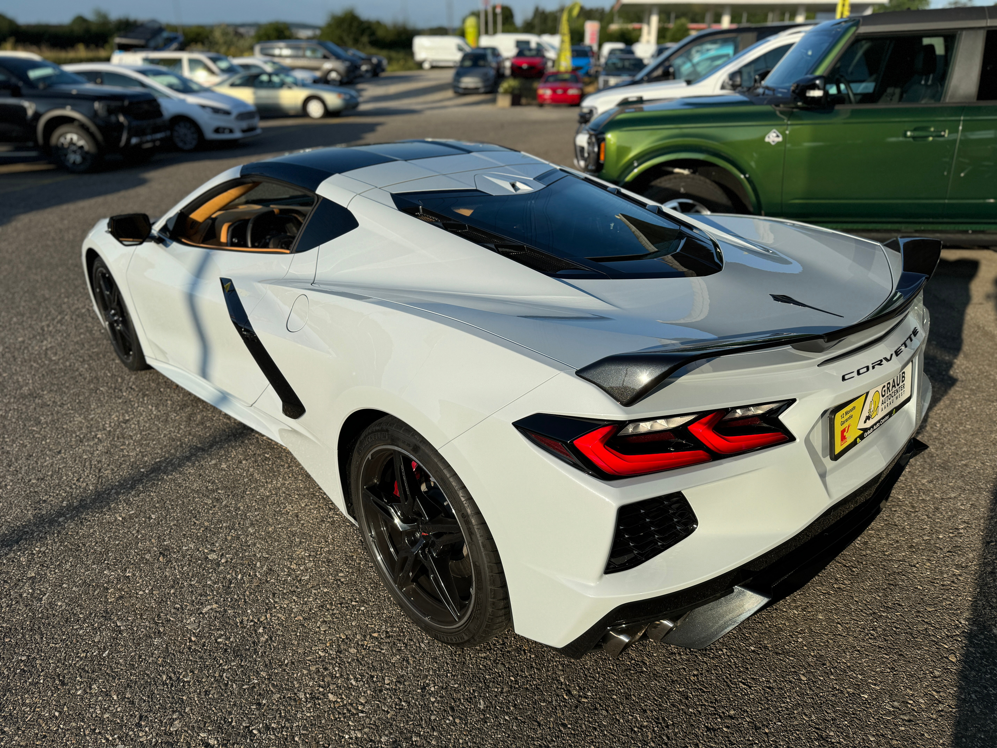 listing desktop thumbnail image 6