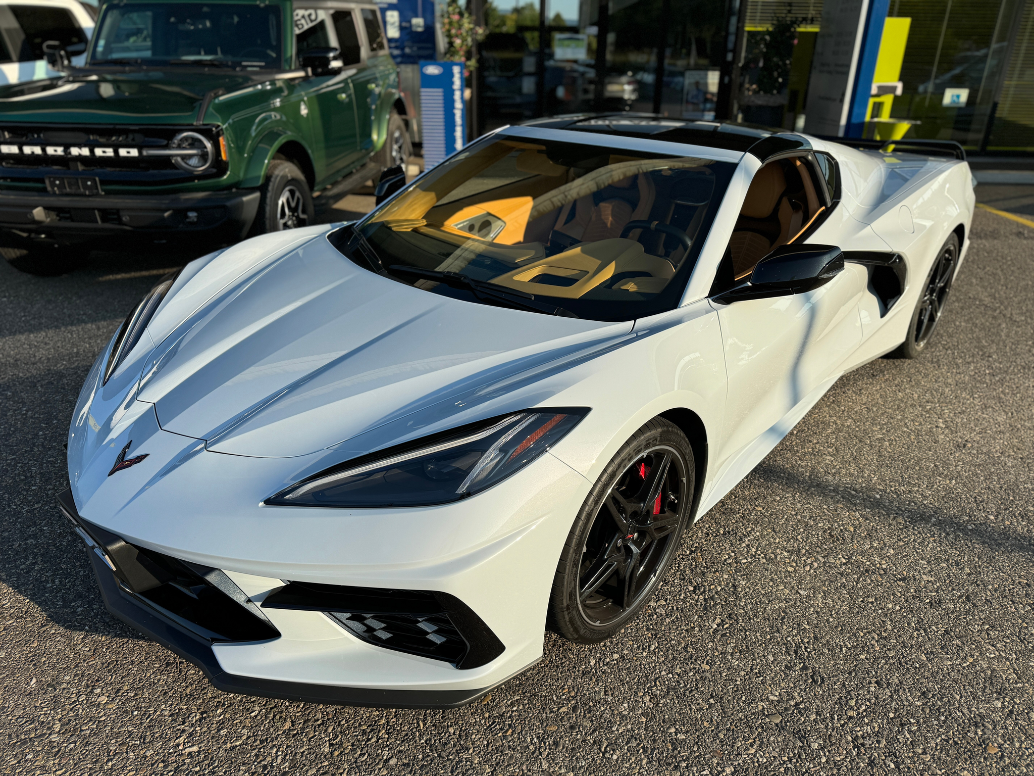 listing desktop thumbnail image 3