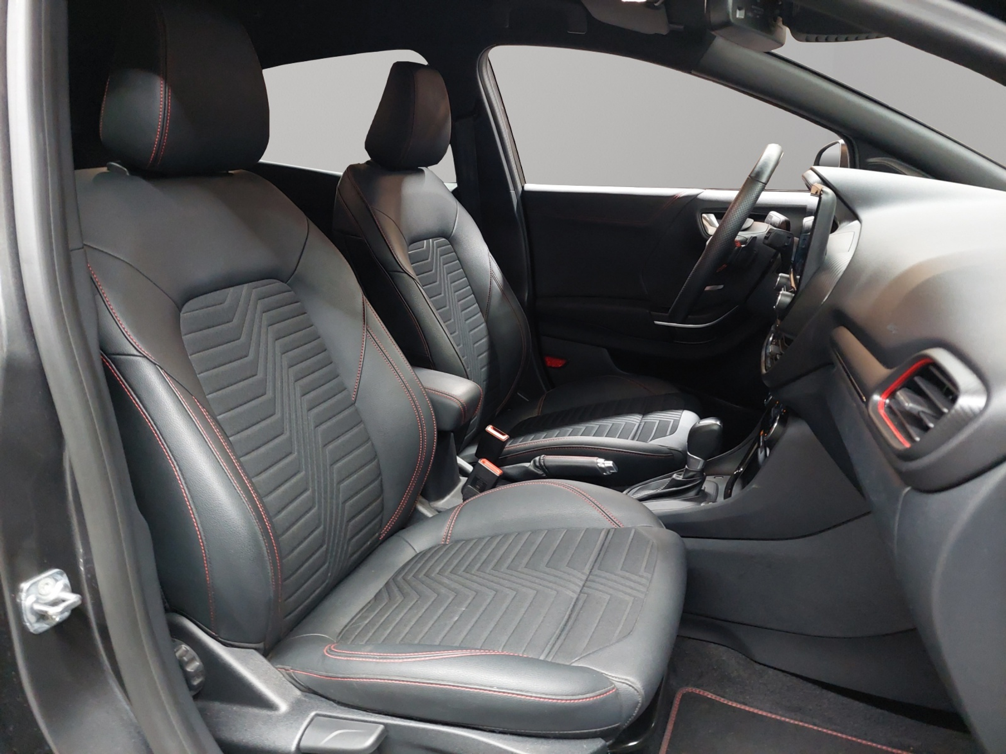 listing desktop thumbnail image 8