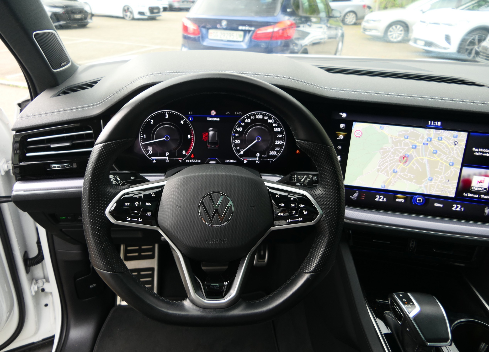 listing desktop thumbnail image 7