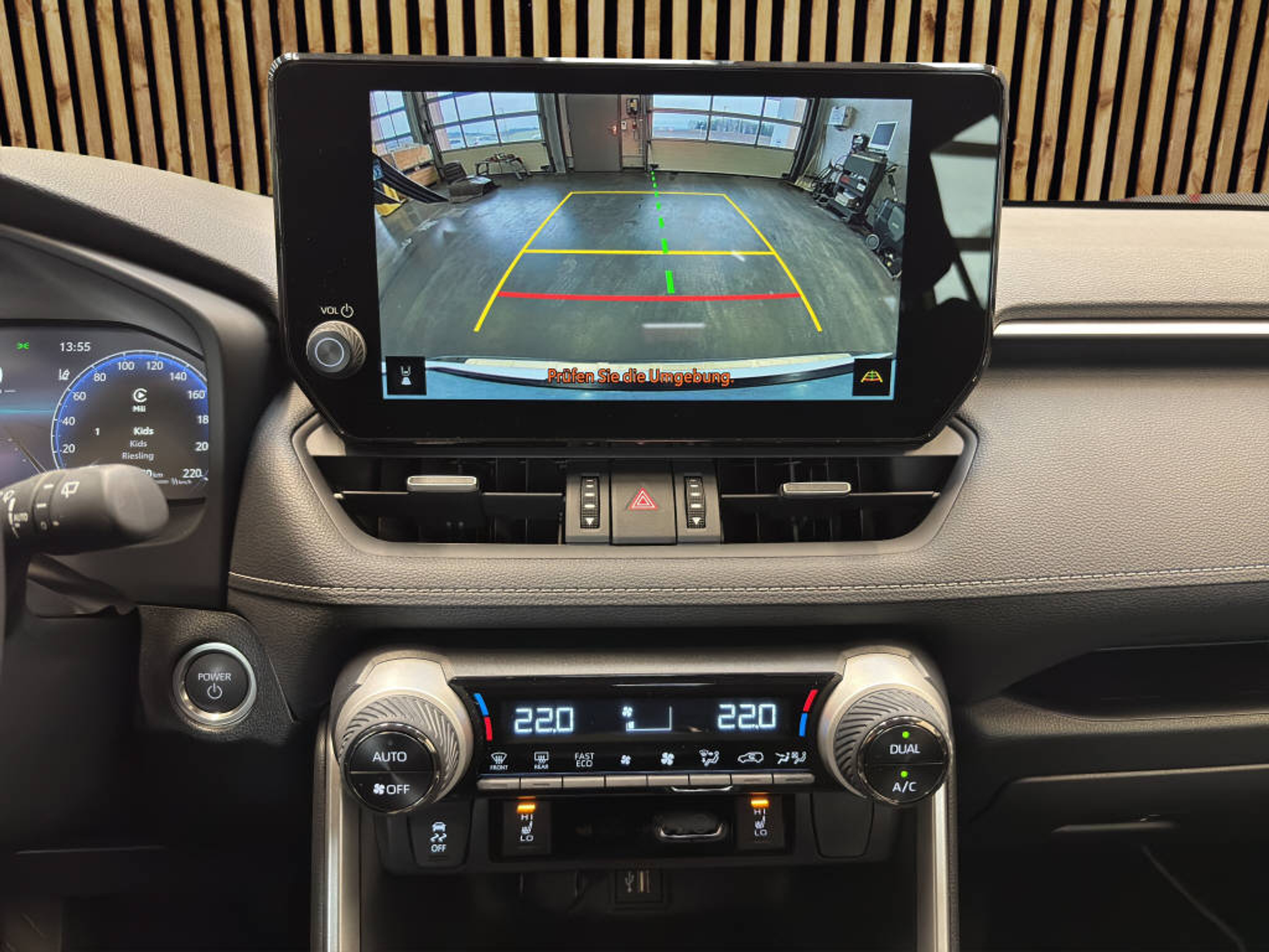 listing desktop thumbnail image 9