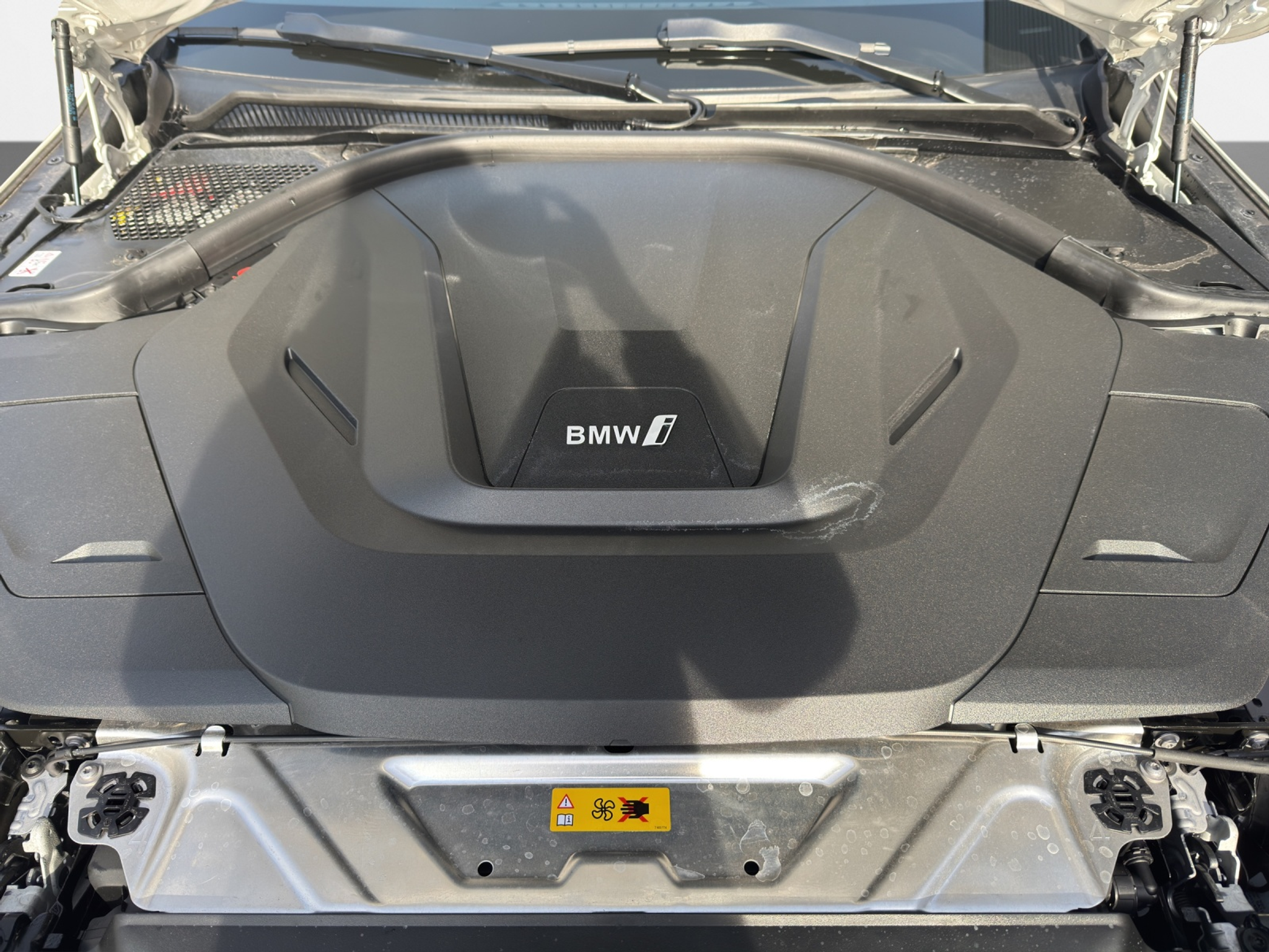 listing desktop thumbnail image 9