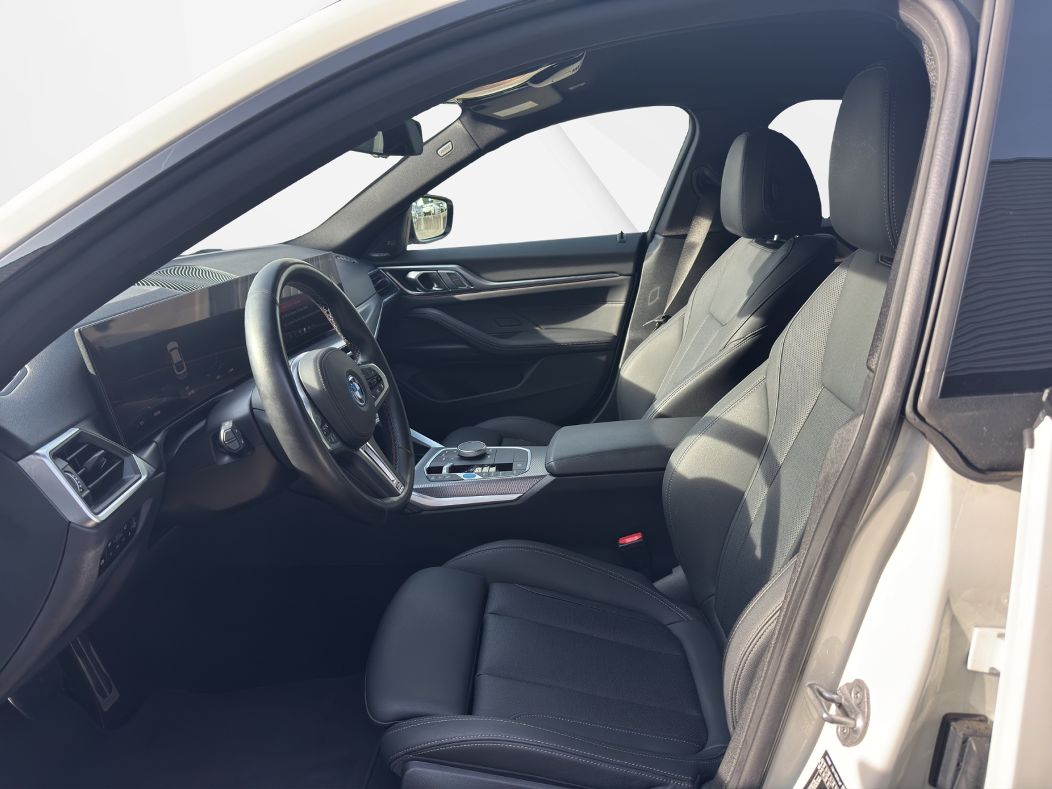 listing desktop thumbnail image 11