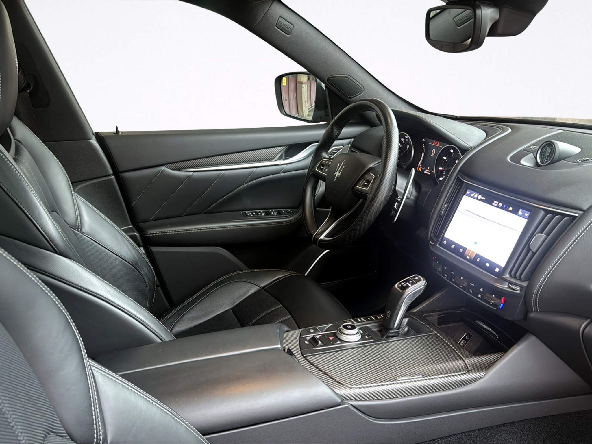 listing desktop thumbnail image 16