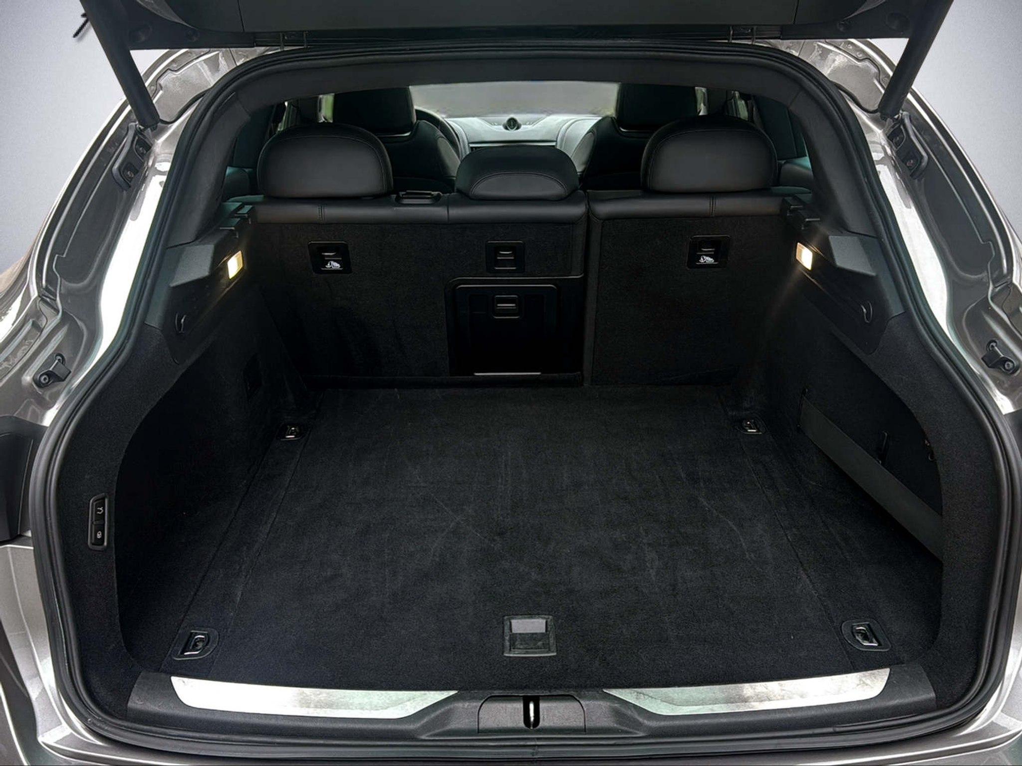 listing desktop thumbnail image 7