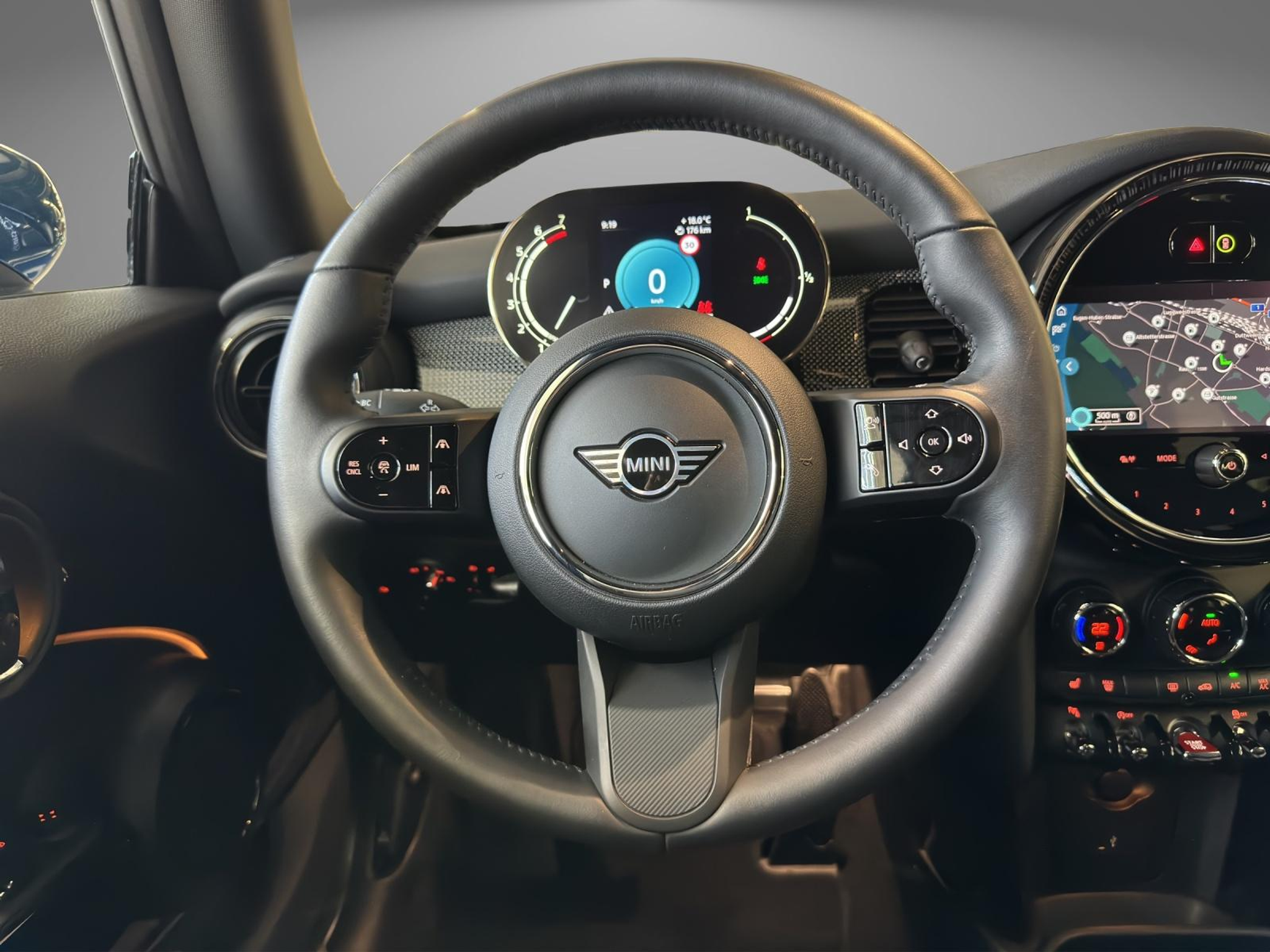 listing desktop thumbnail image 8