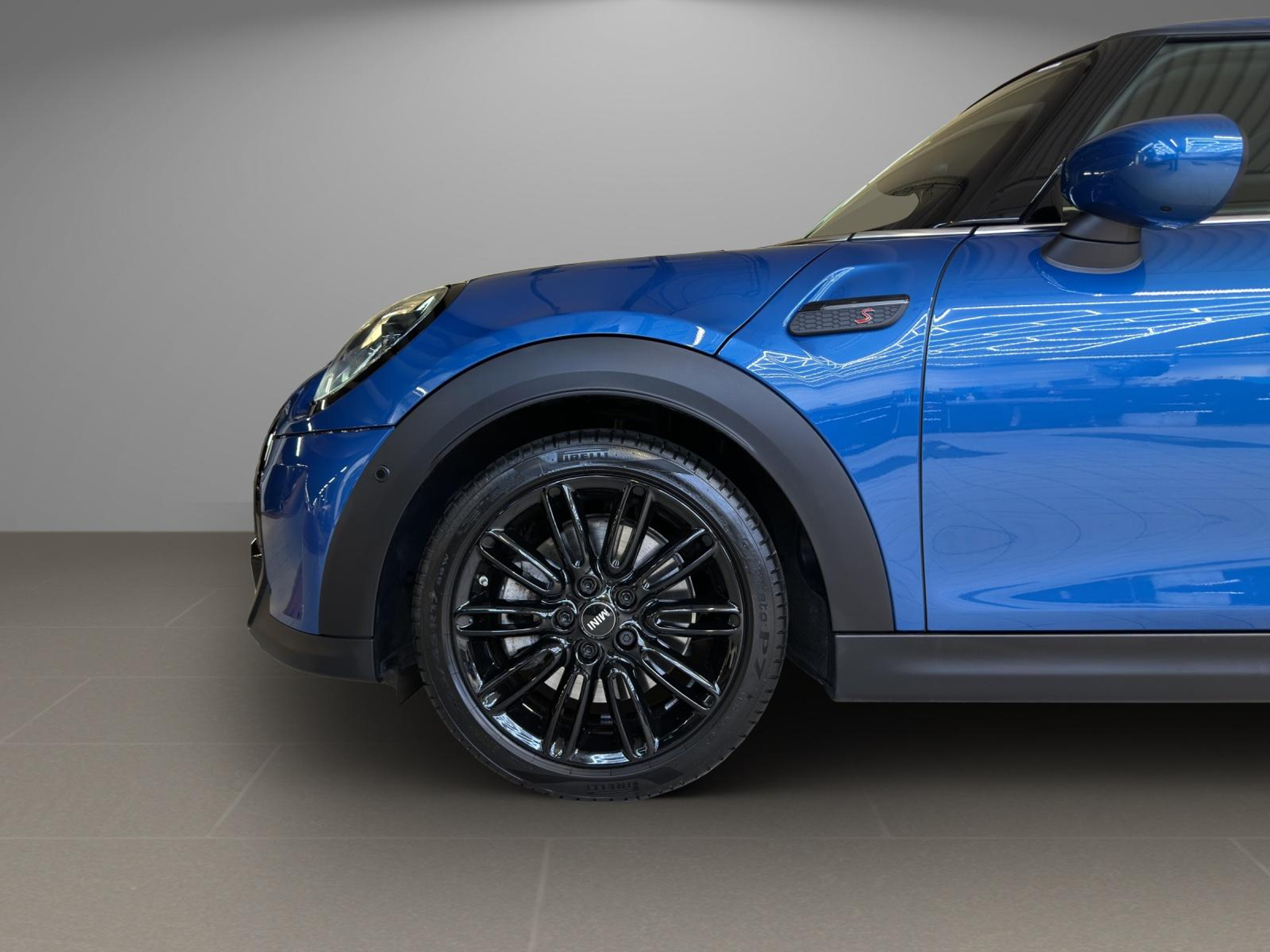 listing desktop thumbnail image 17