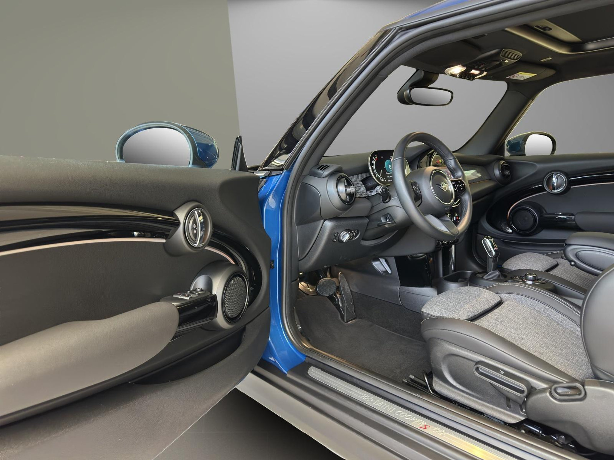 listing desktop thumbnail image 13