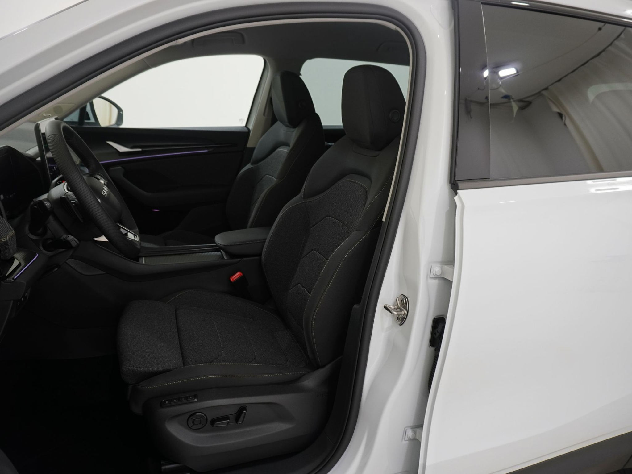 listing desktop thumbnail image 13