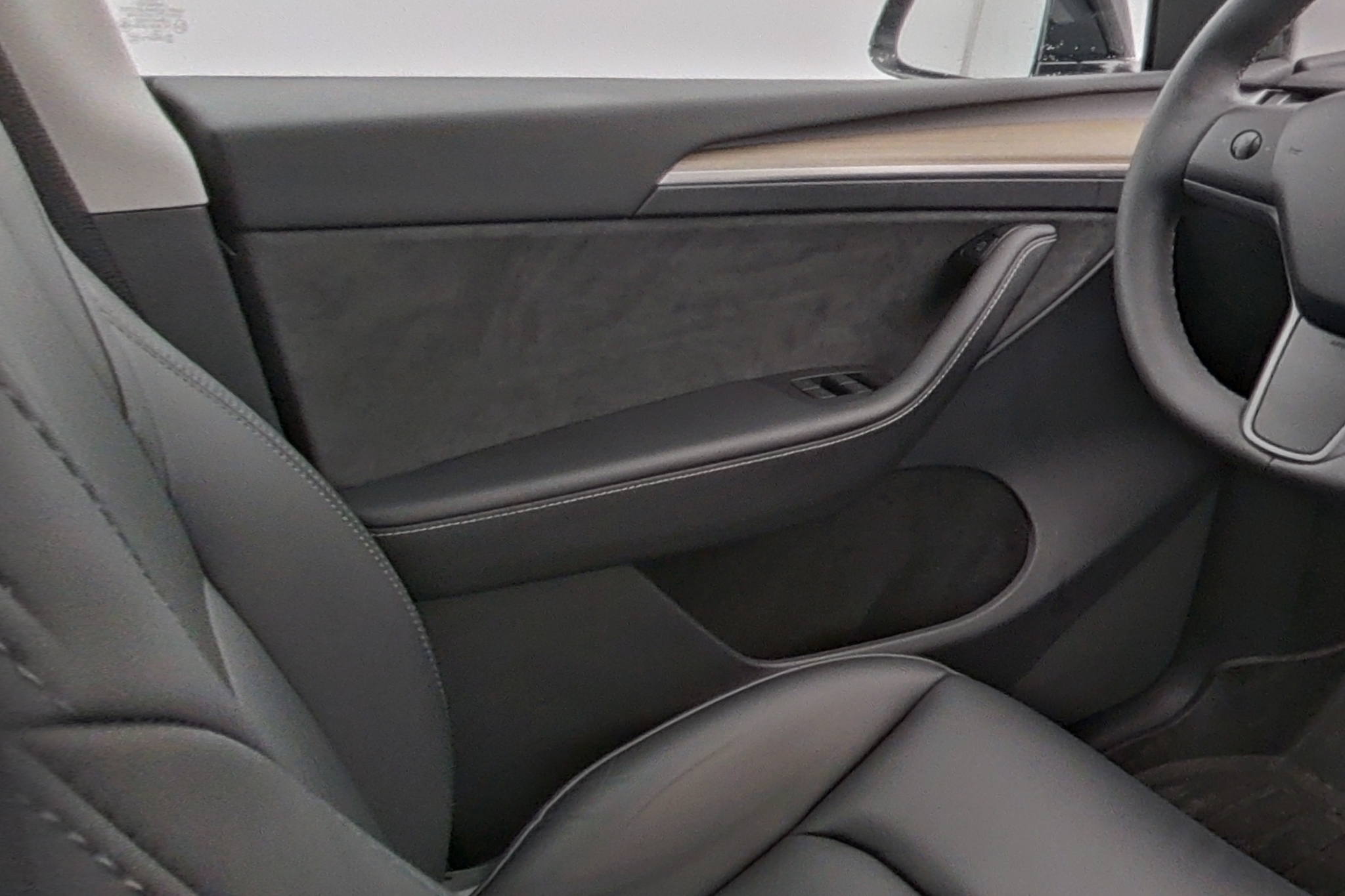 listing desktop thumbnail image 8