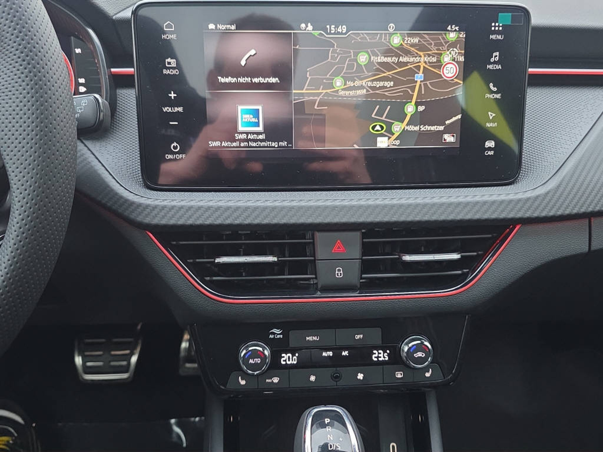 listing desktop thumbnail image 15