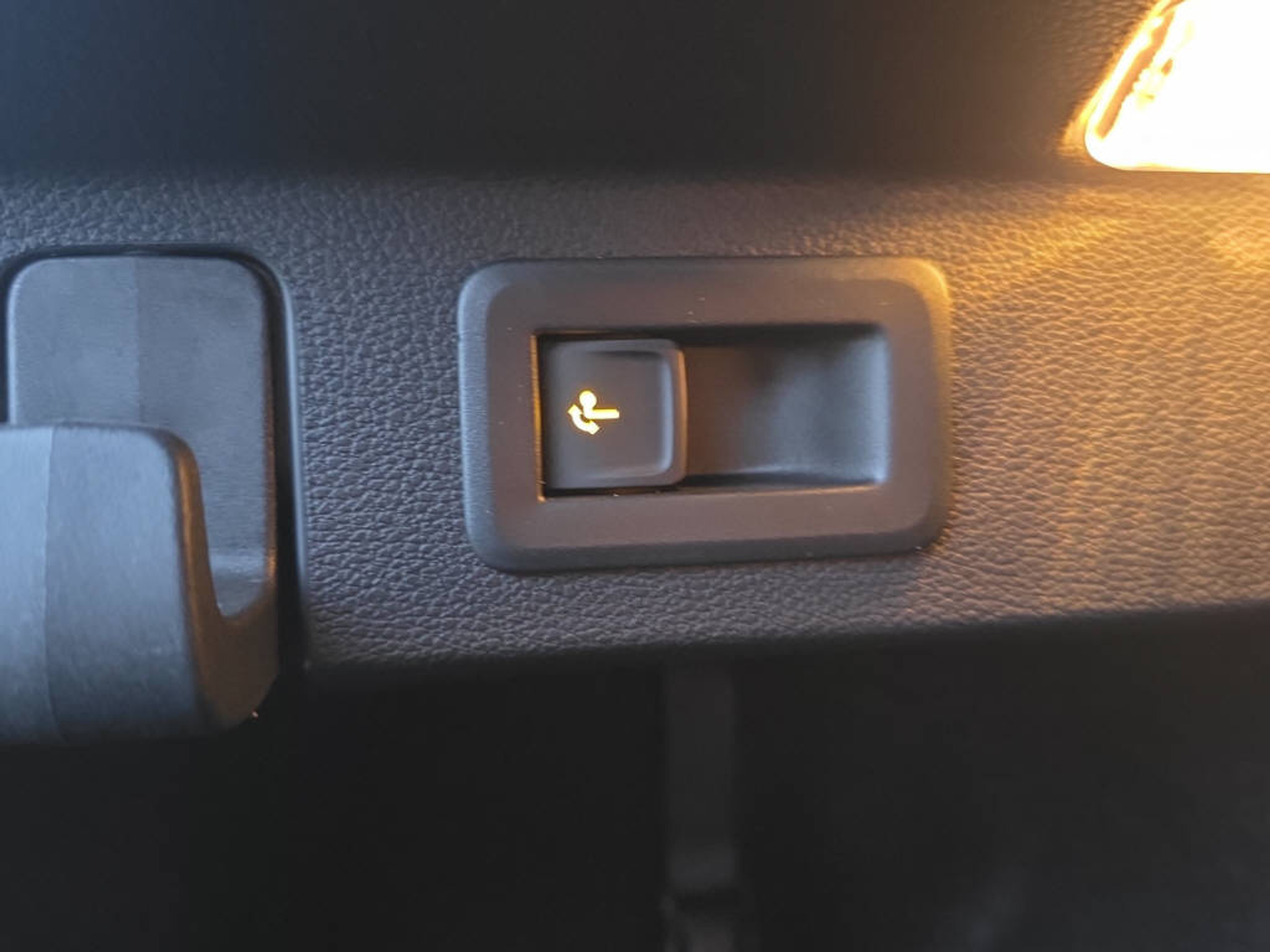 listing desktop thumbnail image 24