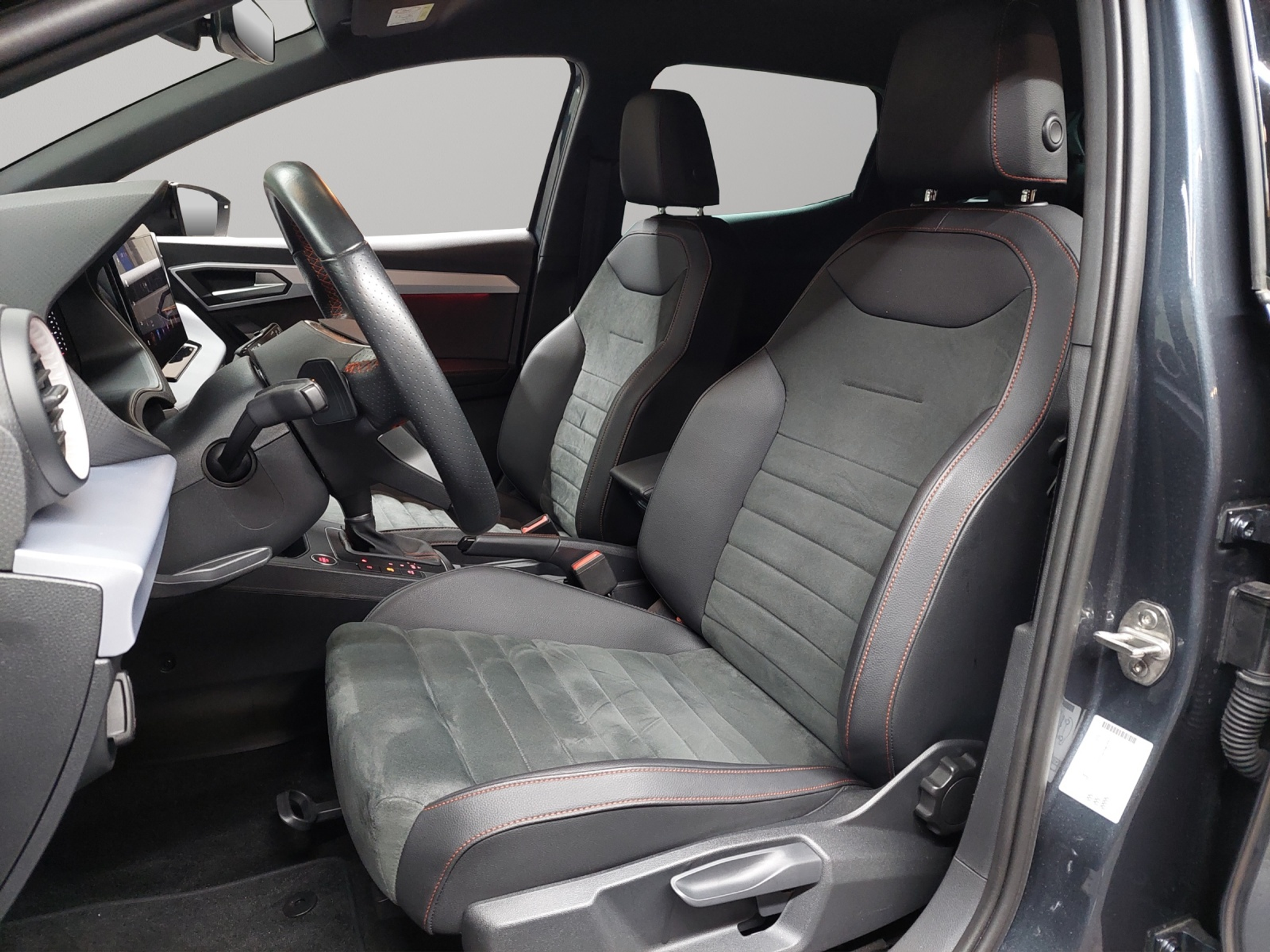 listing desktop thumbnail image 5