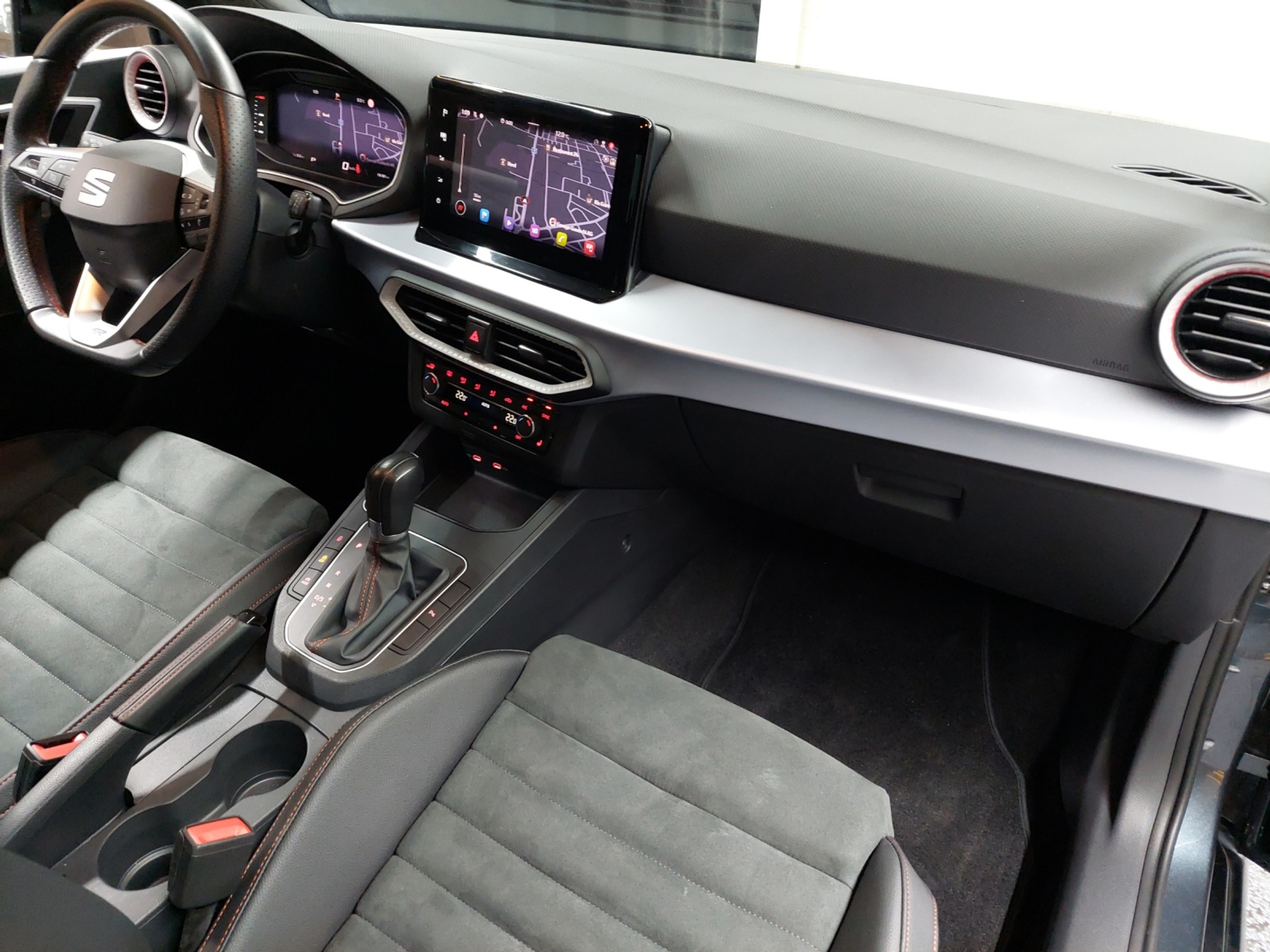 listing desktop thumbnail image 9