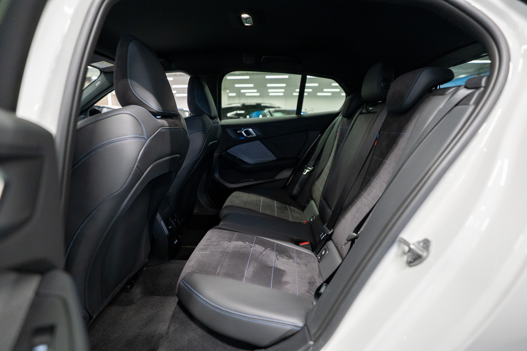 listing desktop thumbnail image 10