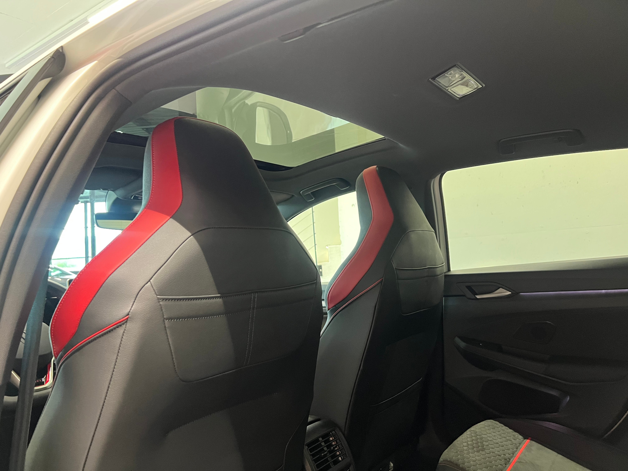 listing desktop thumbnail image 17