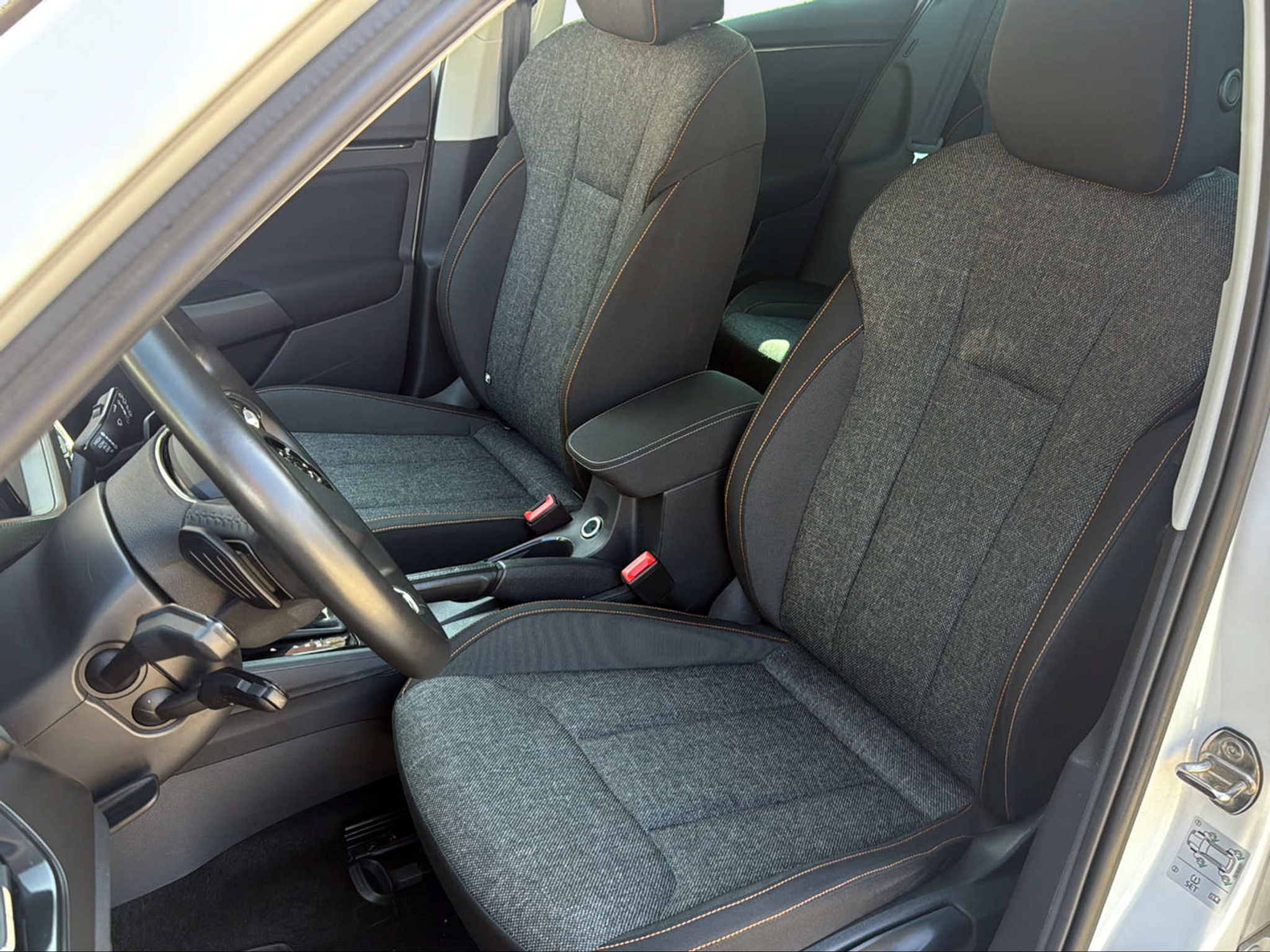 listing desktop thumbnail image 9