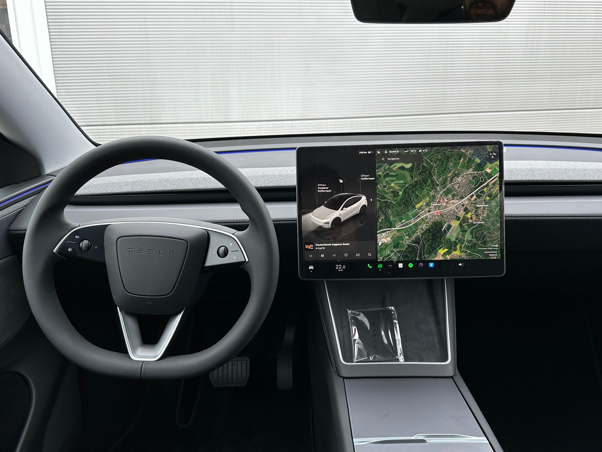 listing desktop thumbnail image 5