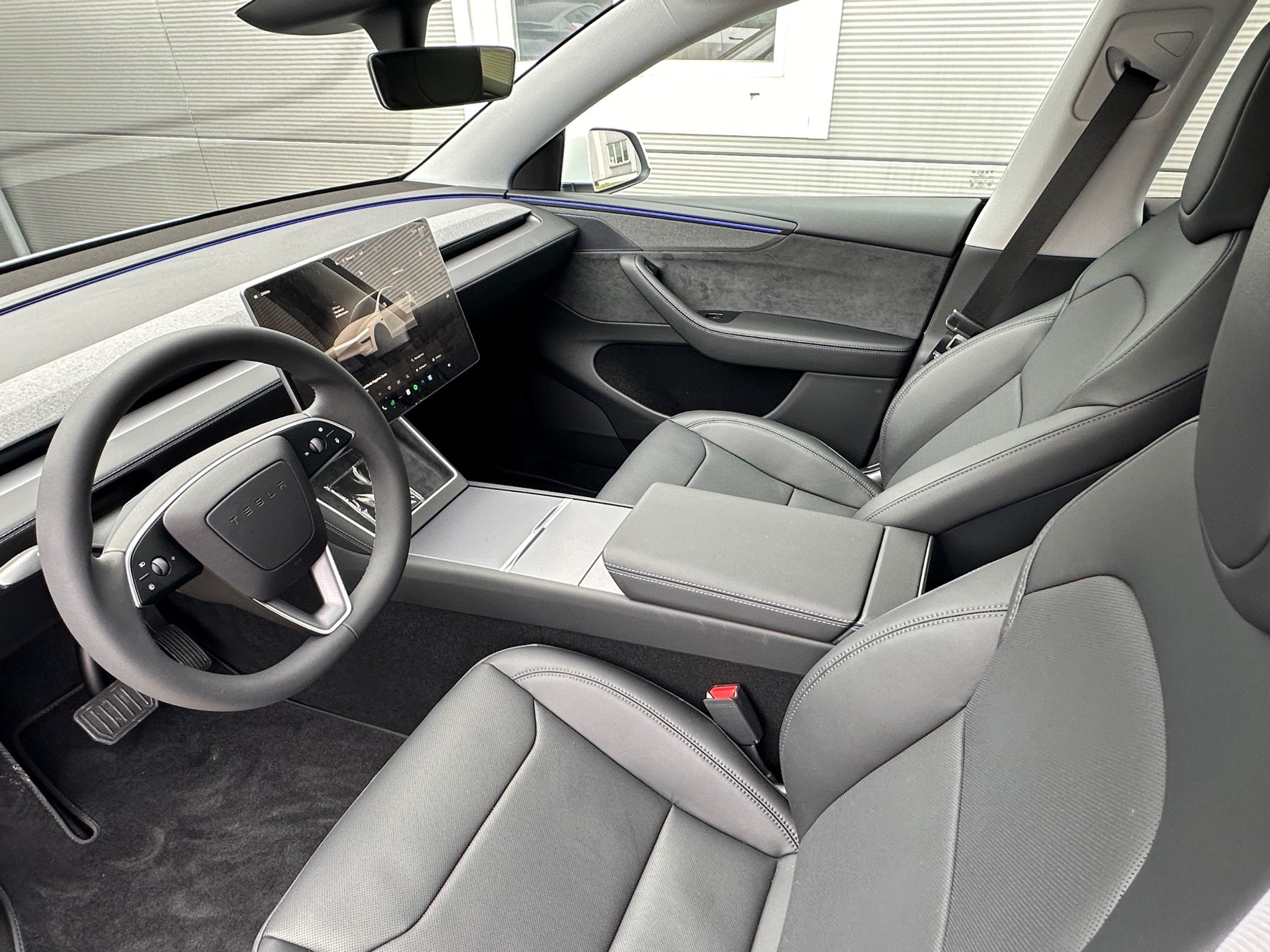 listing desktop thumbnail image 8