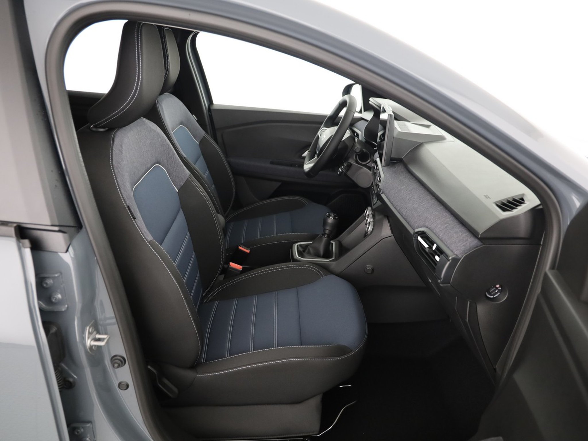 listing desktop thumbnail image 6