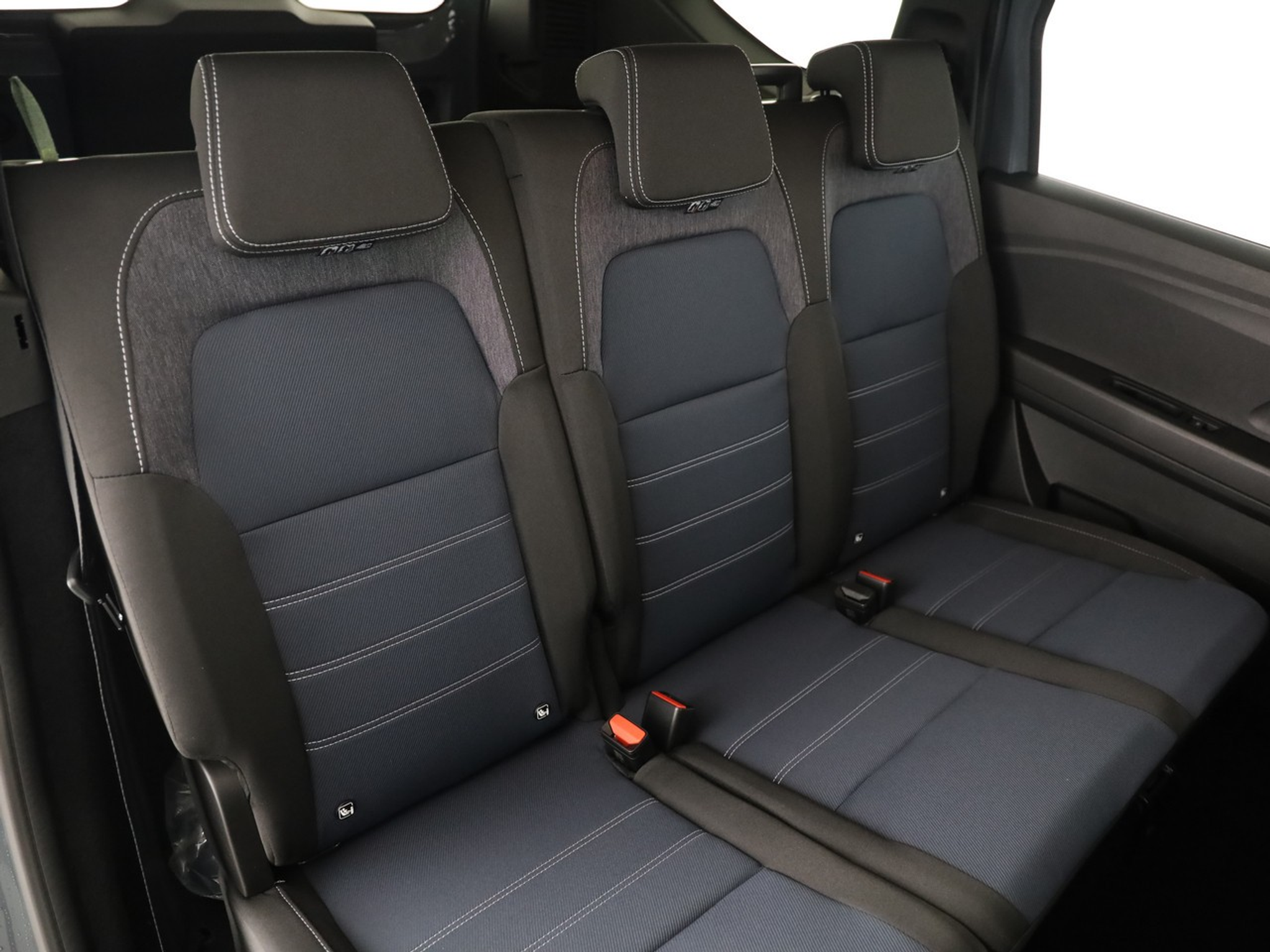 listing desktop thumbnail image 7