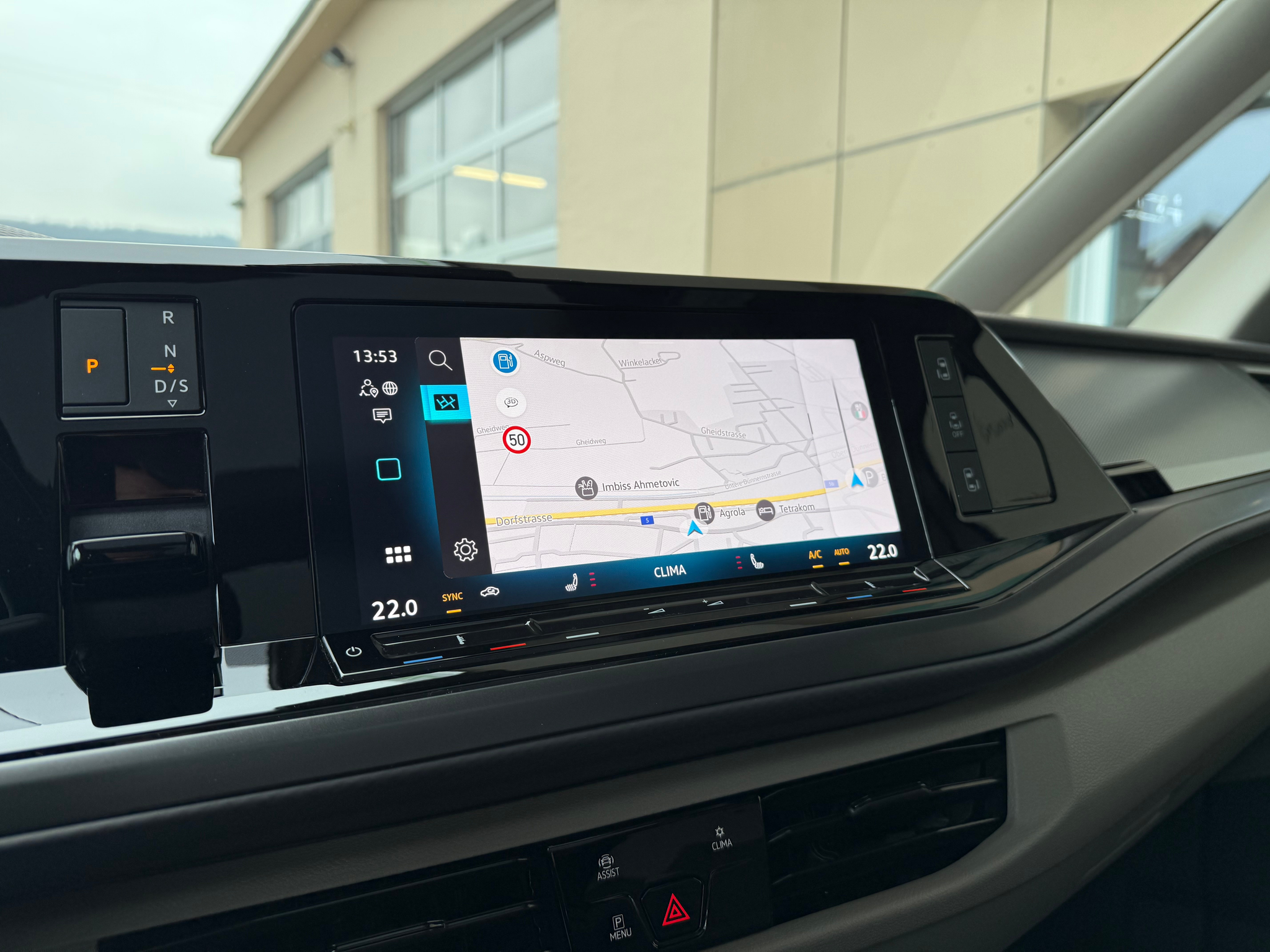 listing desktop thumbnail image 15