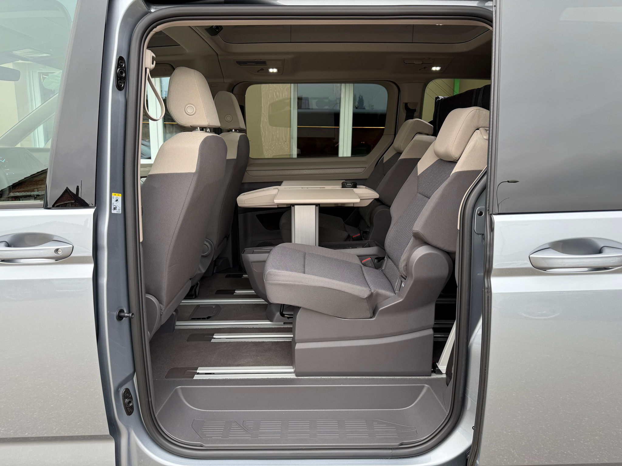 listing desktop thumbnail image 21