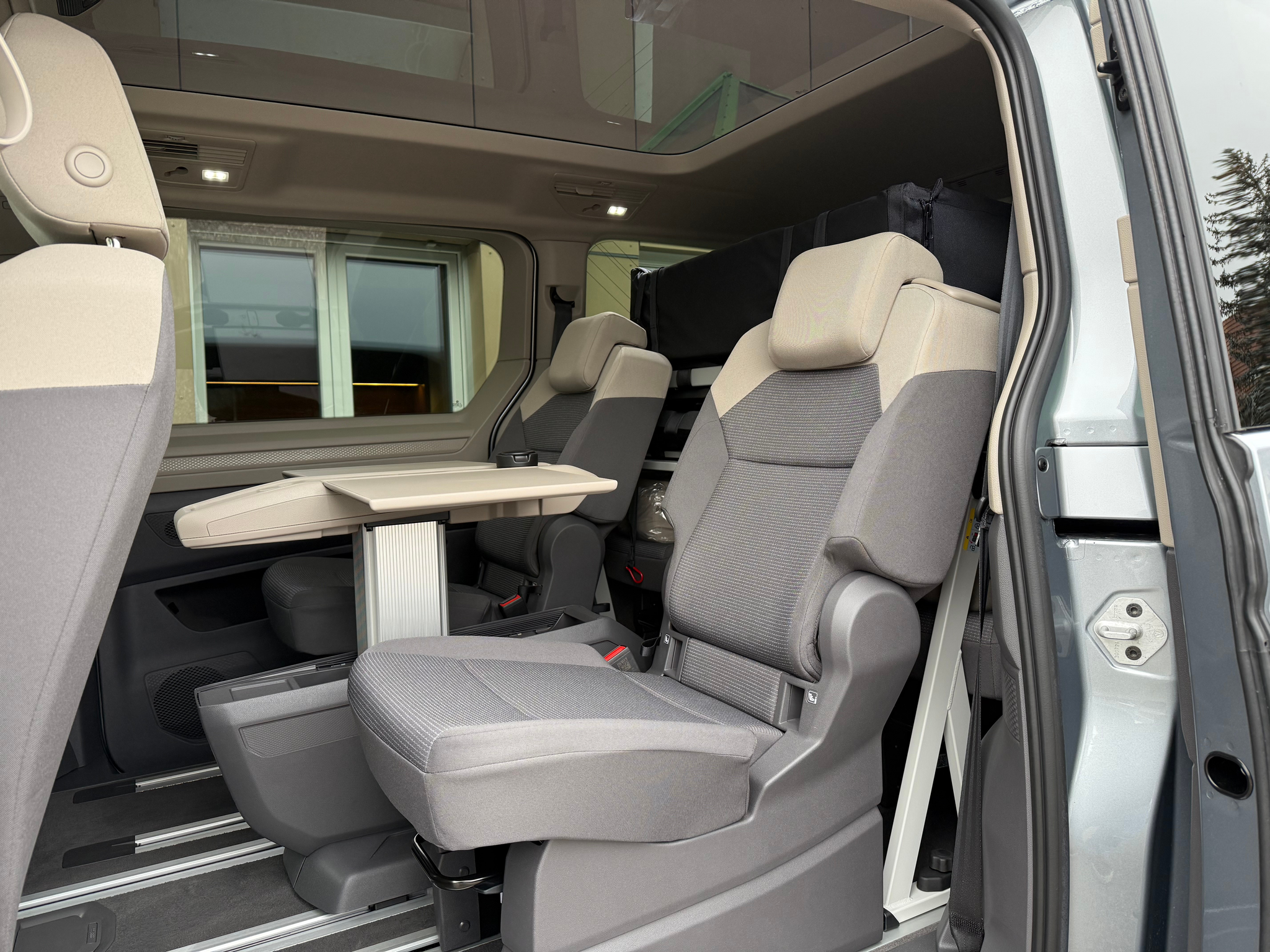 listing desktop thumbnail image 22