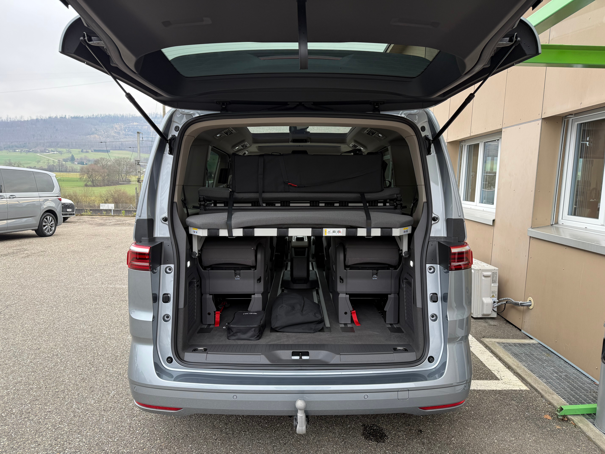 listing desktop thumbnail image 26