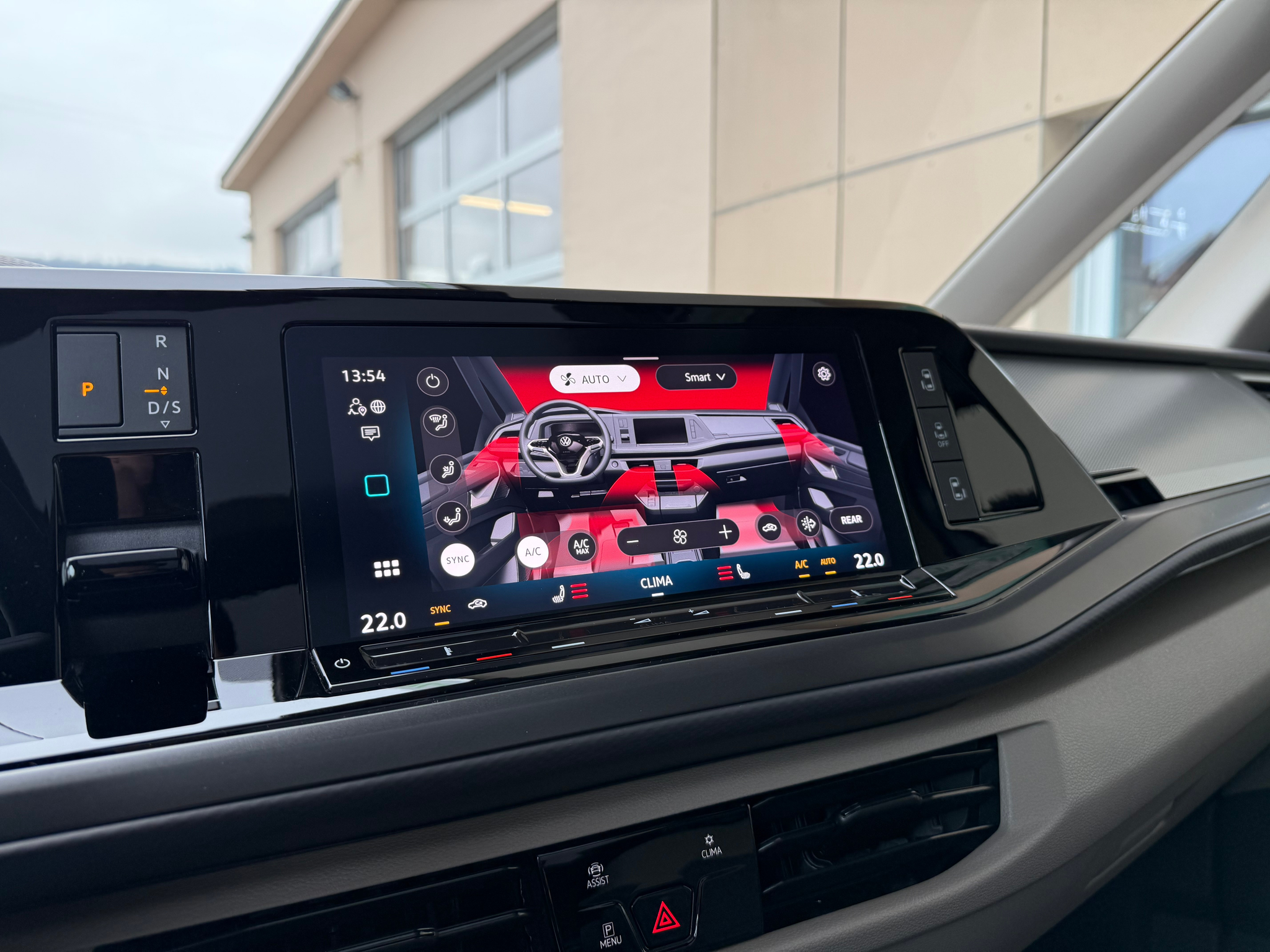 listing desktop thumbnail image 17