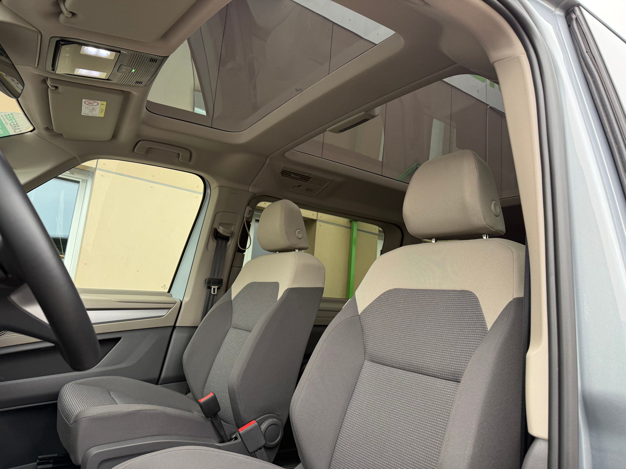 listing desktop thumbnail image 12