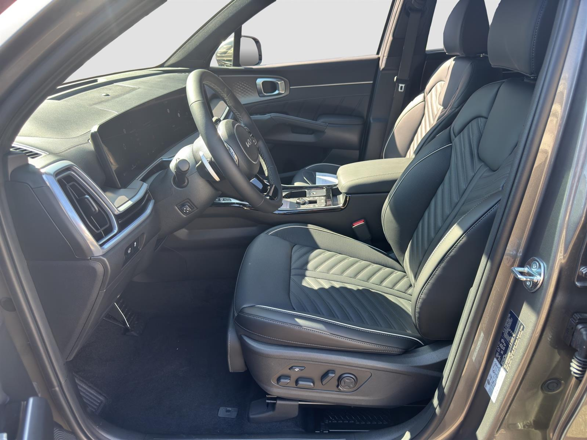 listing desktop thumbnail image 6