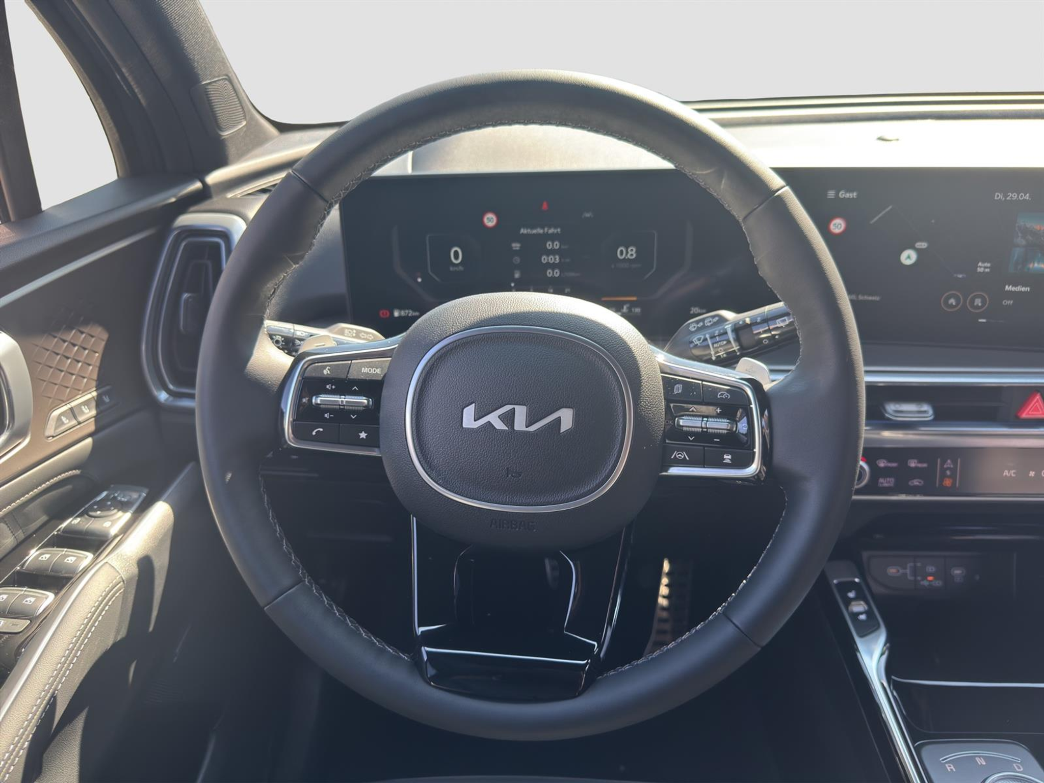 listing desktop thumbnail image 9