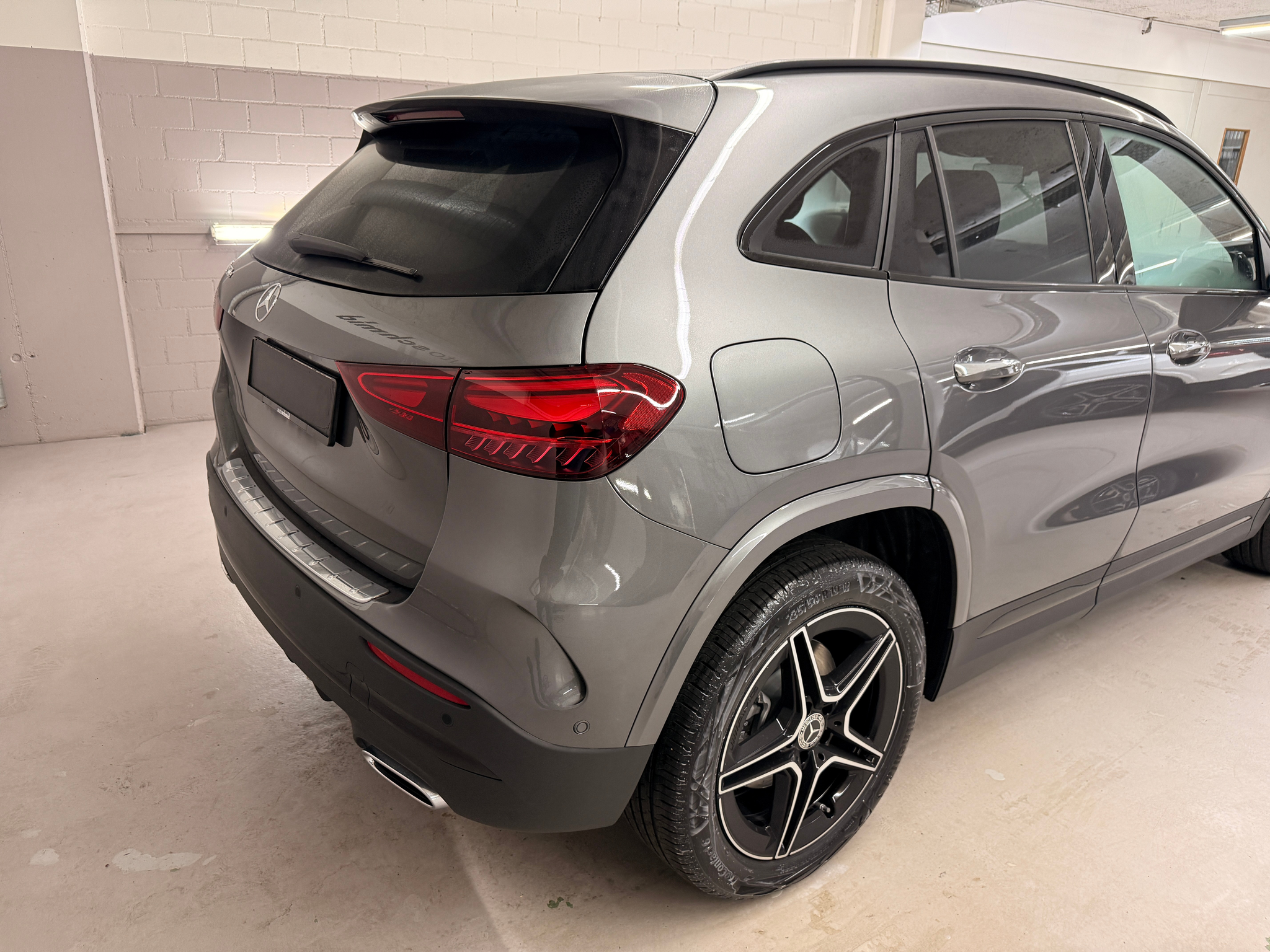 listing desktop thumbnail image 5