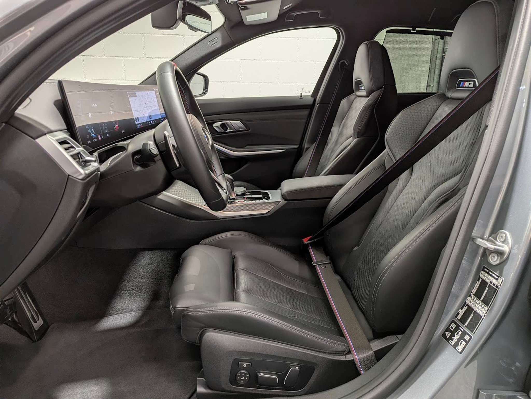 listing desktop thumbnail image 2