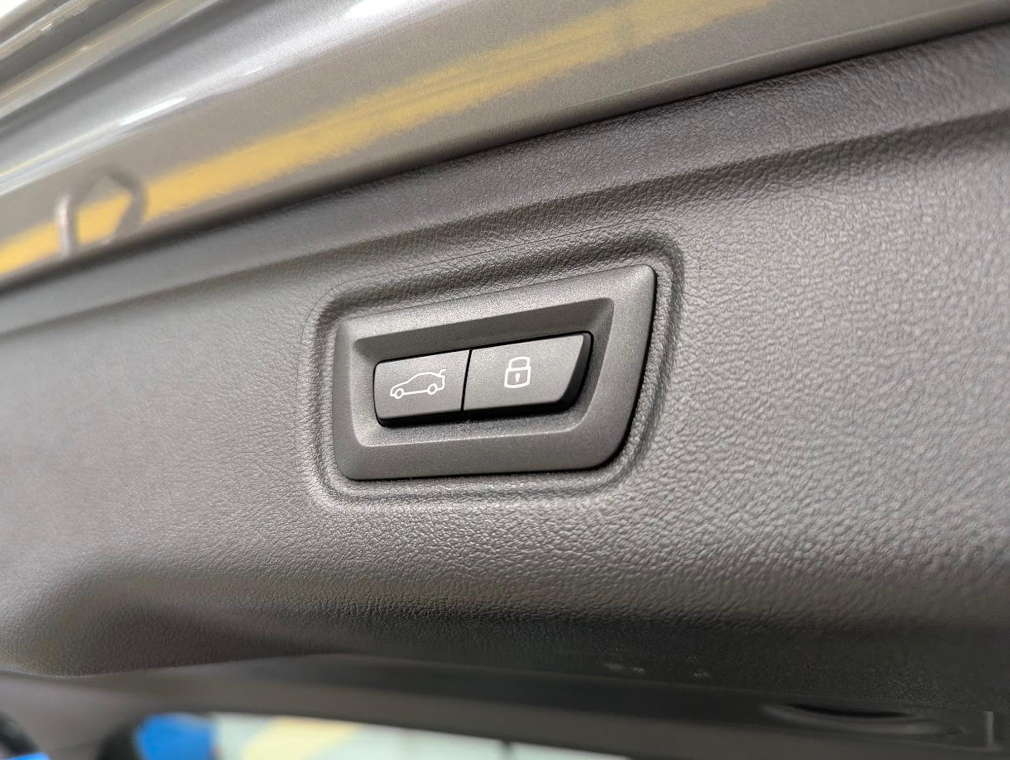 listing desktop thumbnail image 29