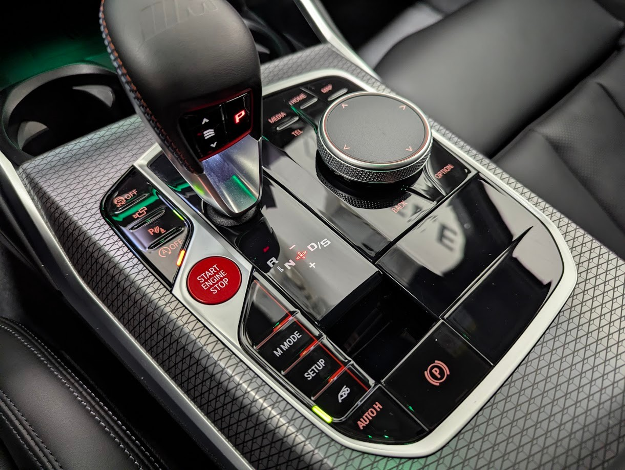 listing desktop thumbnail image 24